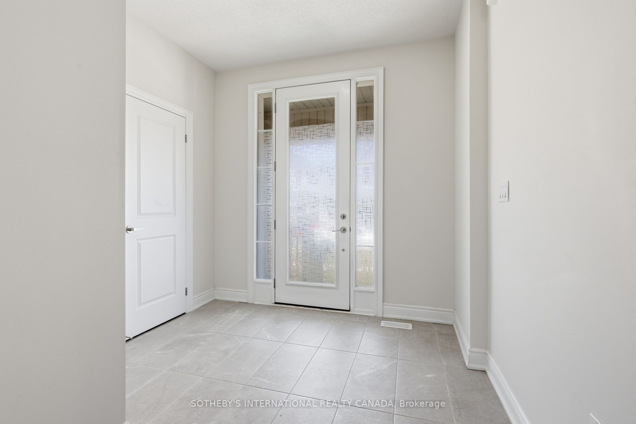 32 Bermondsey Way, Brampton, ON L6Y 6K9 photo 2