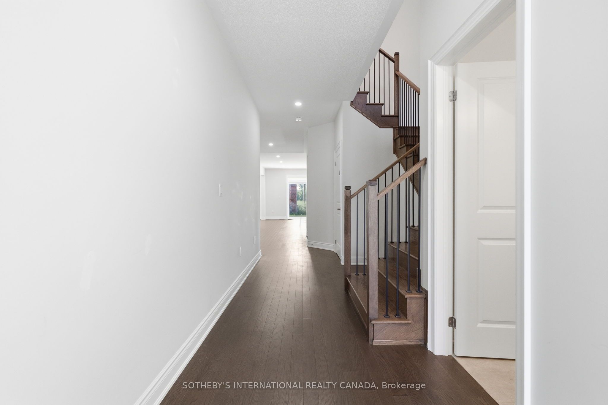 32 Bermondsey Way, Brampton, ON L6Y 6K9 photo 3