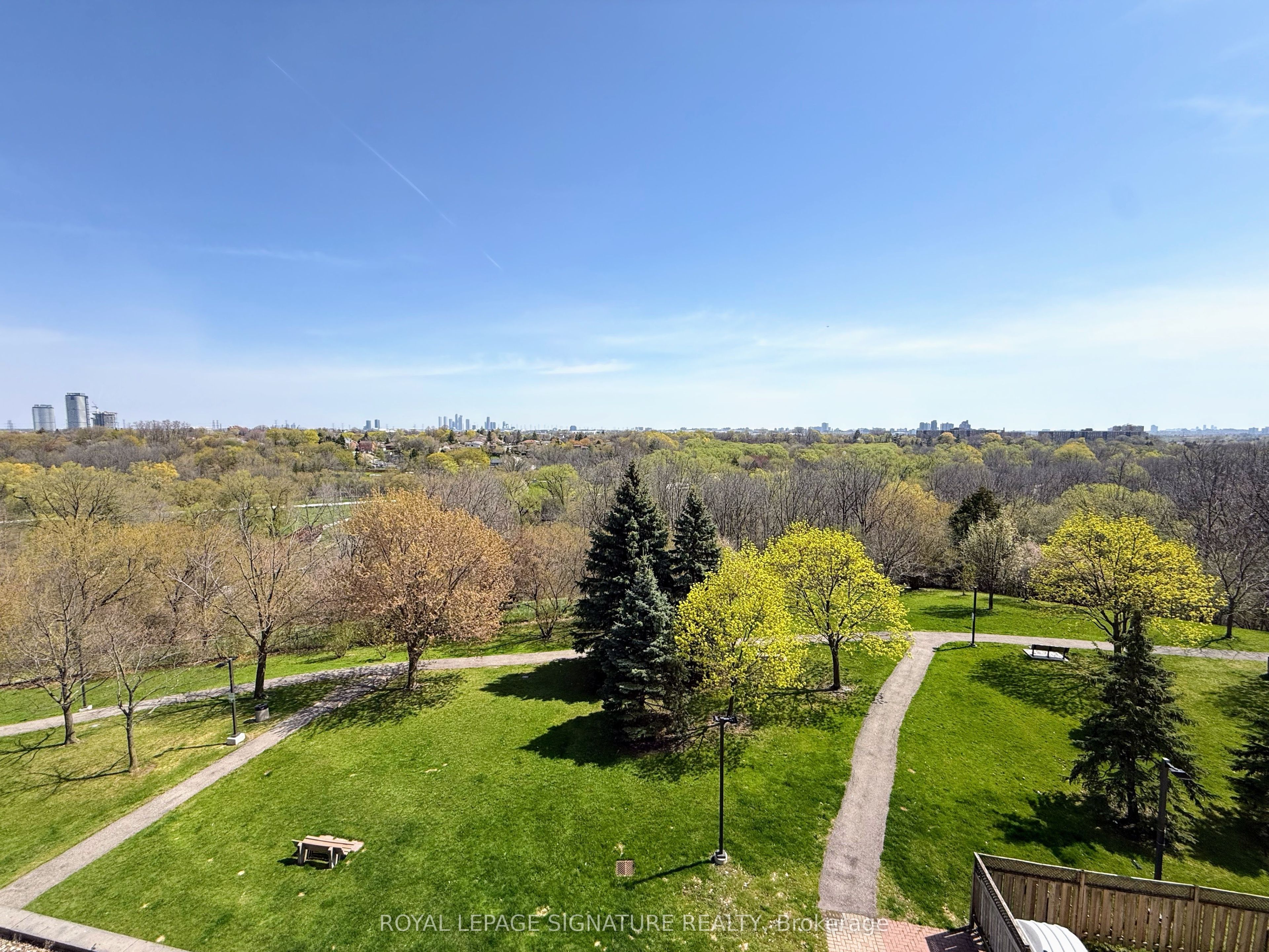 3 Rowntree Road 407, Toronto, ON M9V 5G8 photo 2