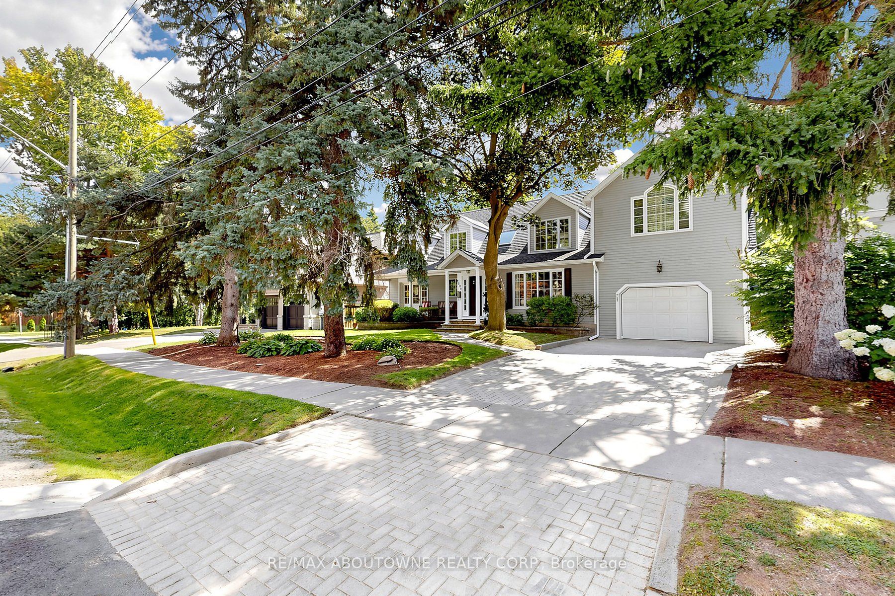 1304 Devon Road, Oakville, ON L6J 2L8 photo 2