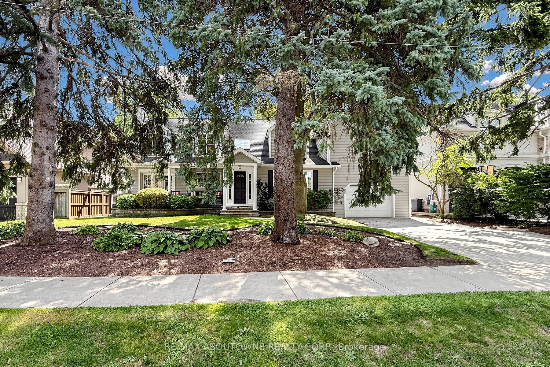 1304 Devon Road, Oakville, ON L6J 2L8 photo 3
