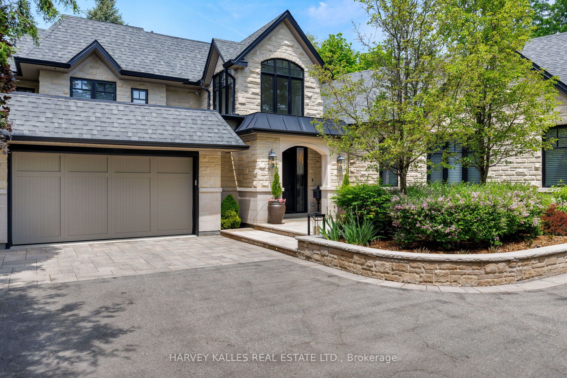 66 Thorncrest Road, Toronto, ON M9A 1S9 photo 3