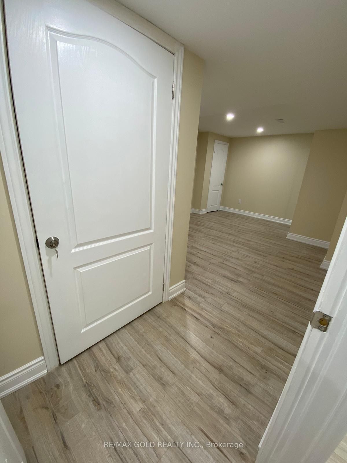 1664 Norris Circle Lower, Milton, ON L9T 6A3 photo 4