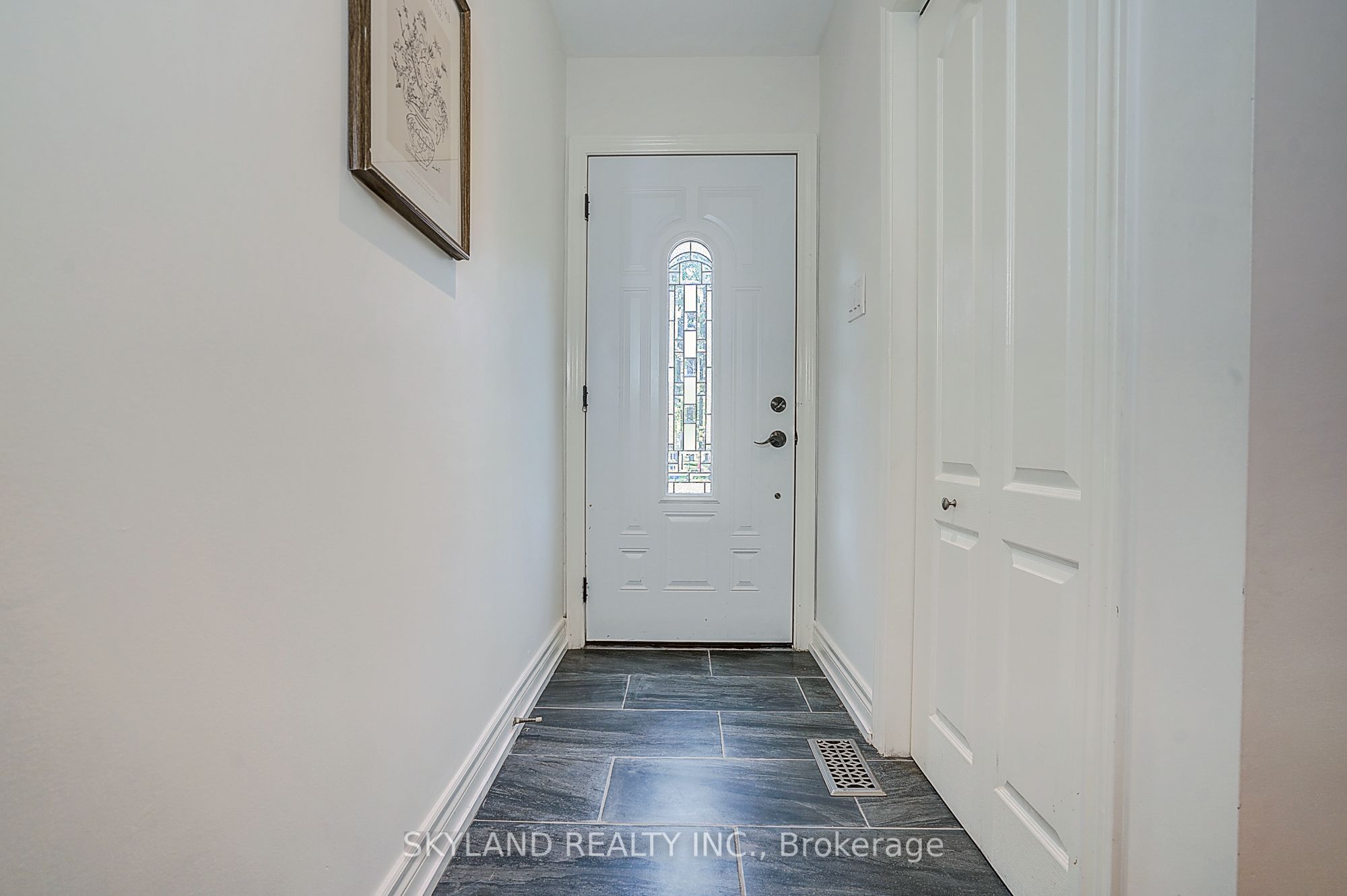 759 Shaw Street, Toronto, ON M6G 3L9 photo 4
