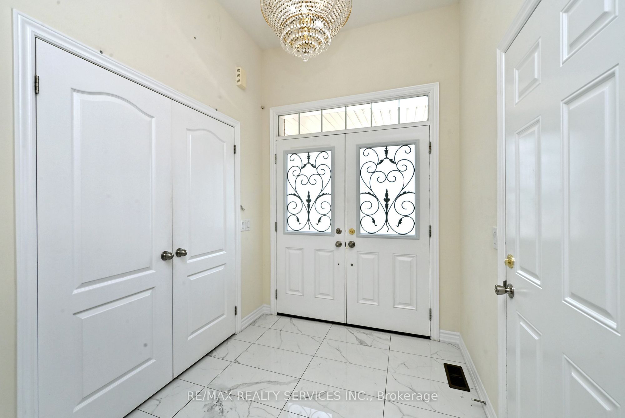 64 Maple Cider Street, Caledon, ON L7C 4B8 photo 3