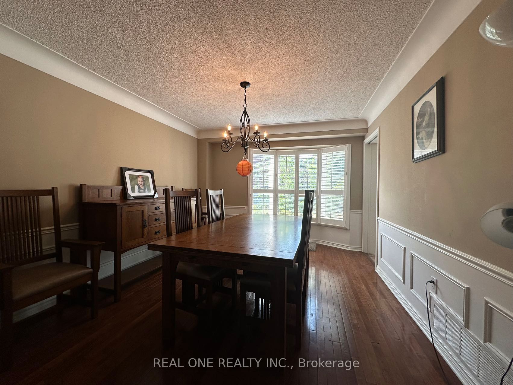 3944 Glamis Court, Mississauga, ON L5L 3N5 photo 2
