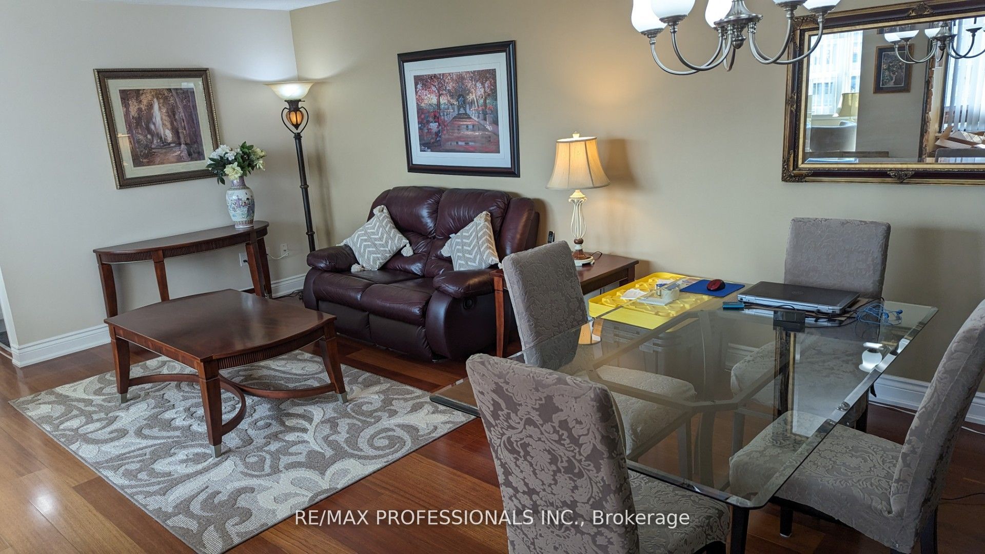 2323 Confederation Parkway 802, Mississauga, ON L5B 1R6 photo 2