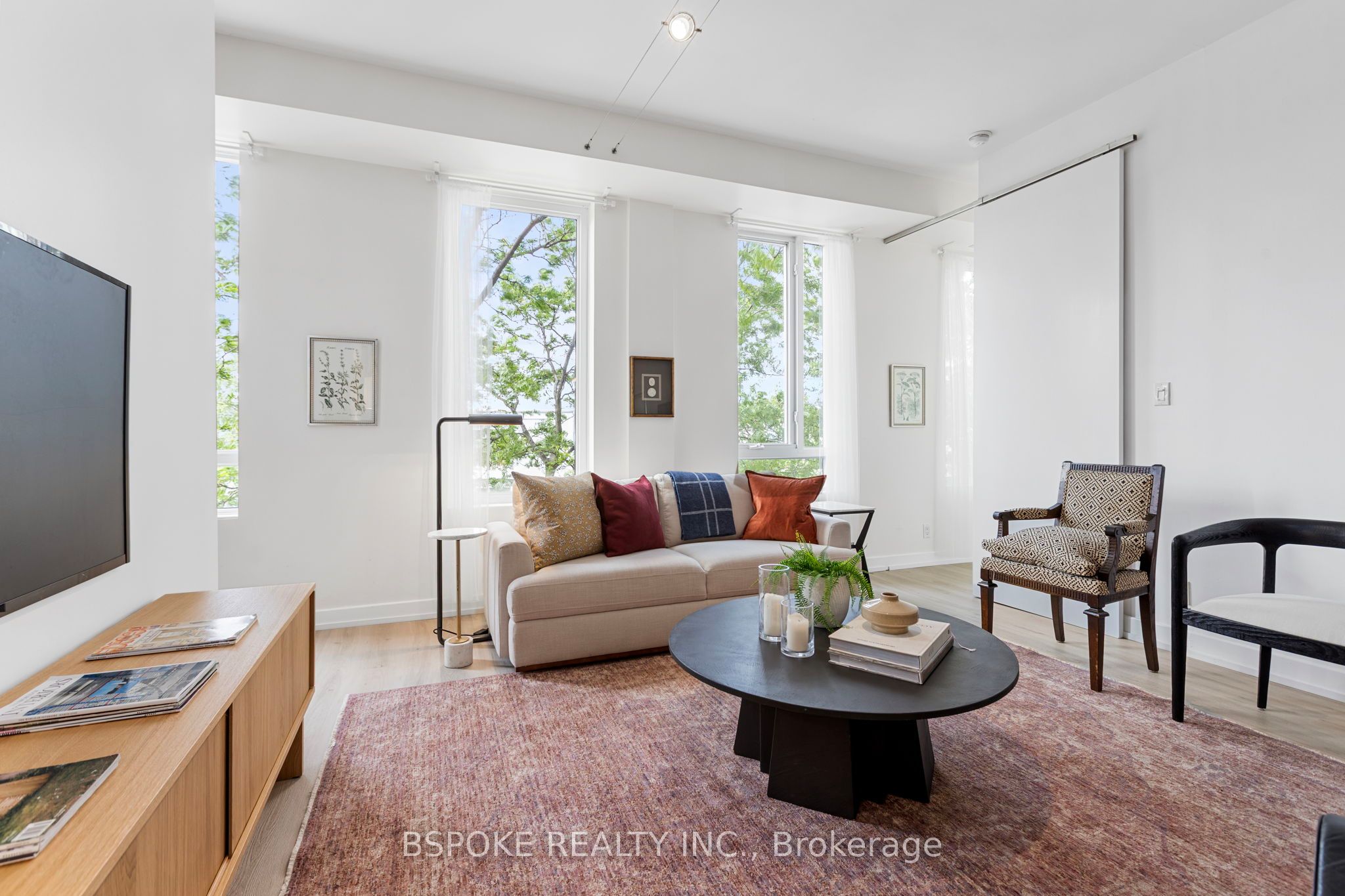 1 St Johns Road 303, Toronto, ON M6P 1T7
