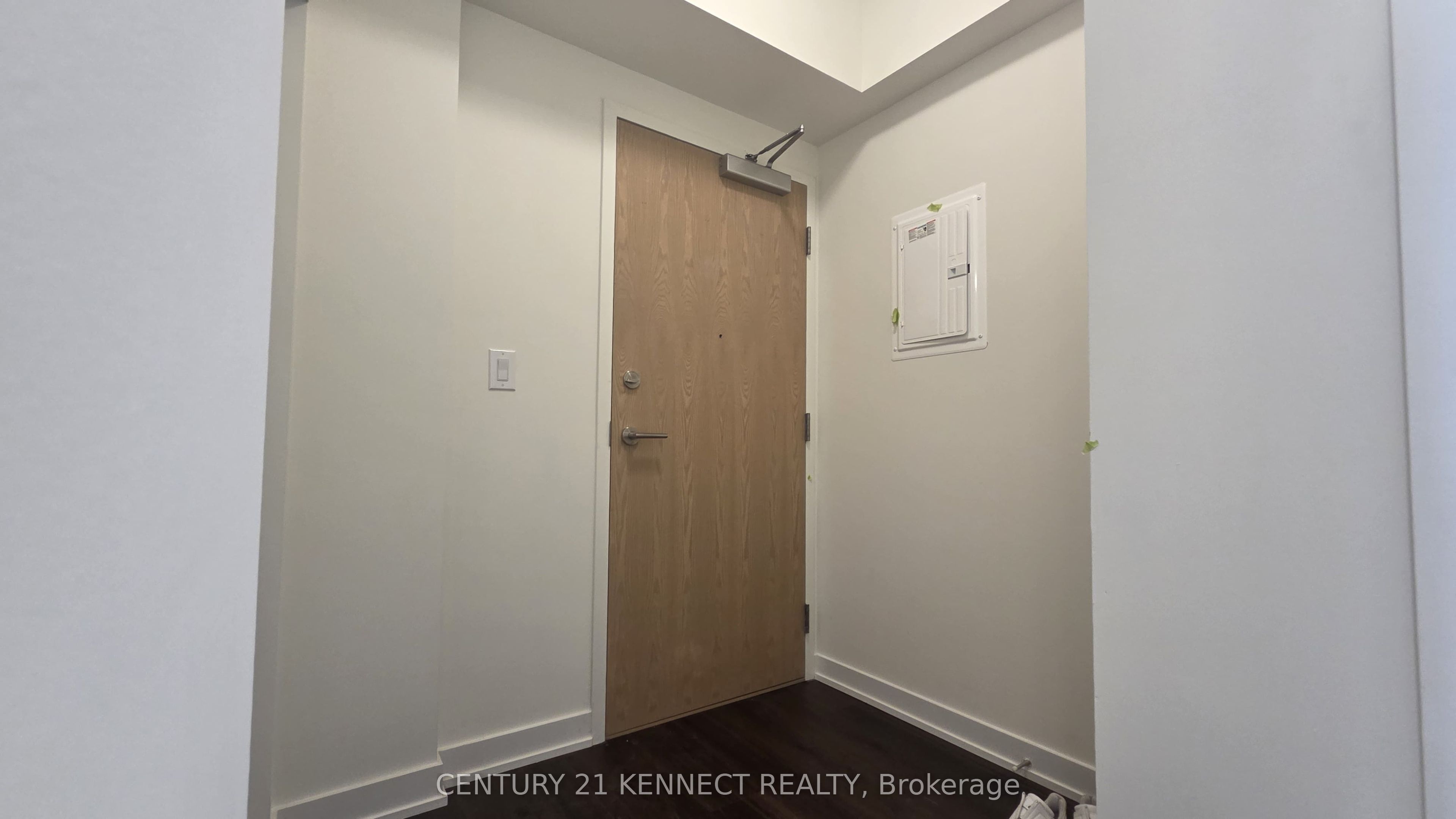2825 Jane Street 909, Toronto, ON M3N 2J5 photo 3