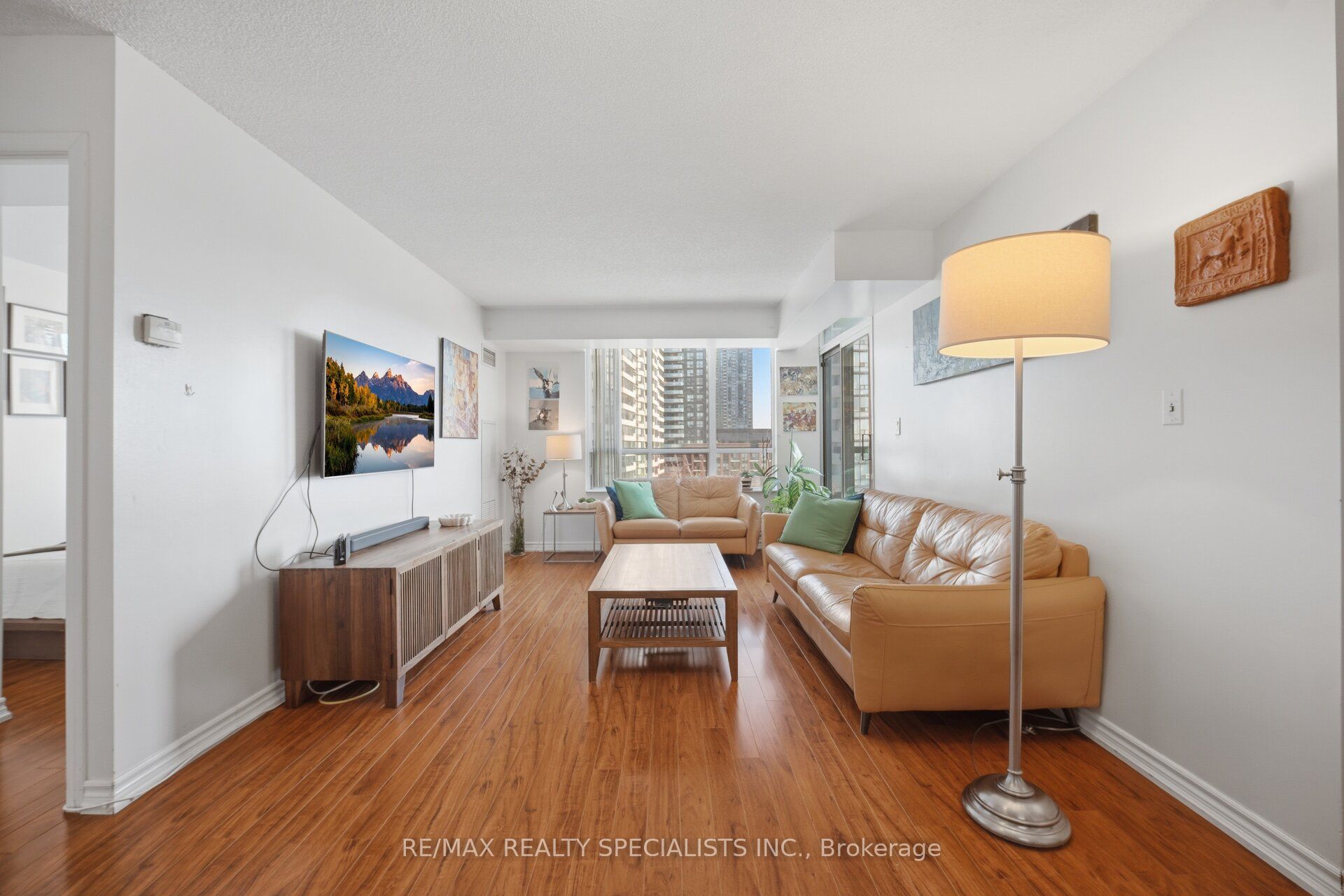 335 Rathburn Road W 707, Mississauga, ON L5B 0C8 photo 5