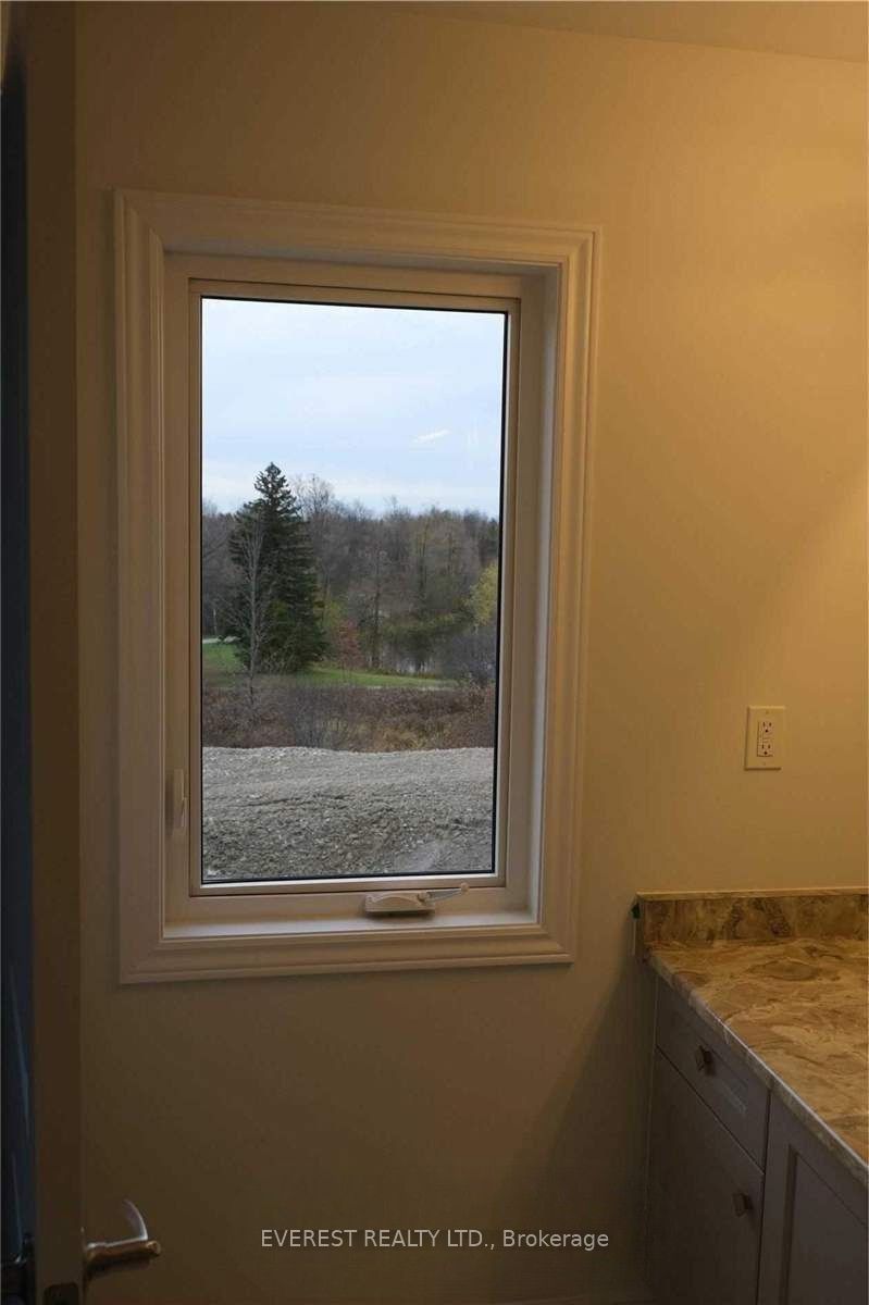 40 Savino Drive, Brampton, ON L6Z 0J7 photo 2