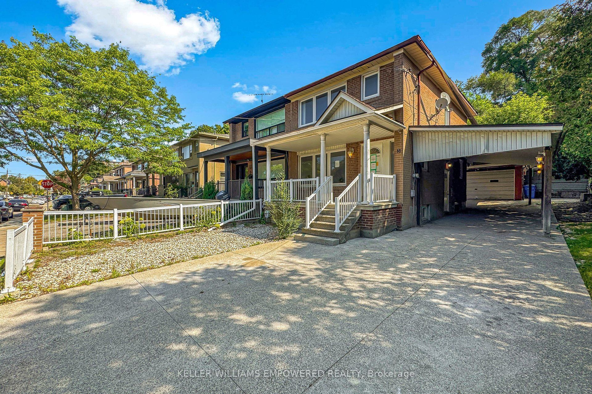 3 Hilldale Road, Toronto, ON M6N 3Y1 photo 2