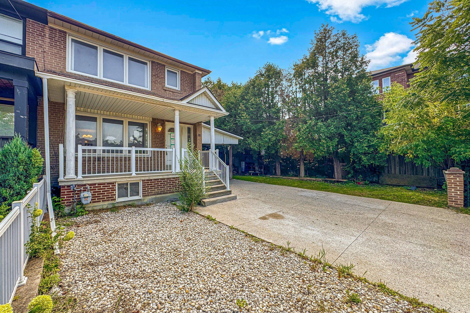 3 Hilldale Road, Toronto, ON M6N 3Y1 photo 3