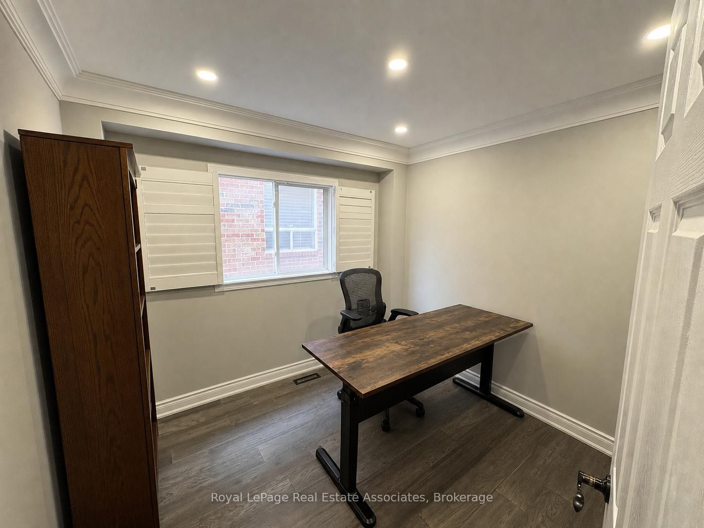 1056 Woodward Avenue, Milton, ON L9T 5P4 photo 2