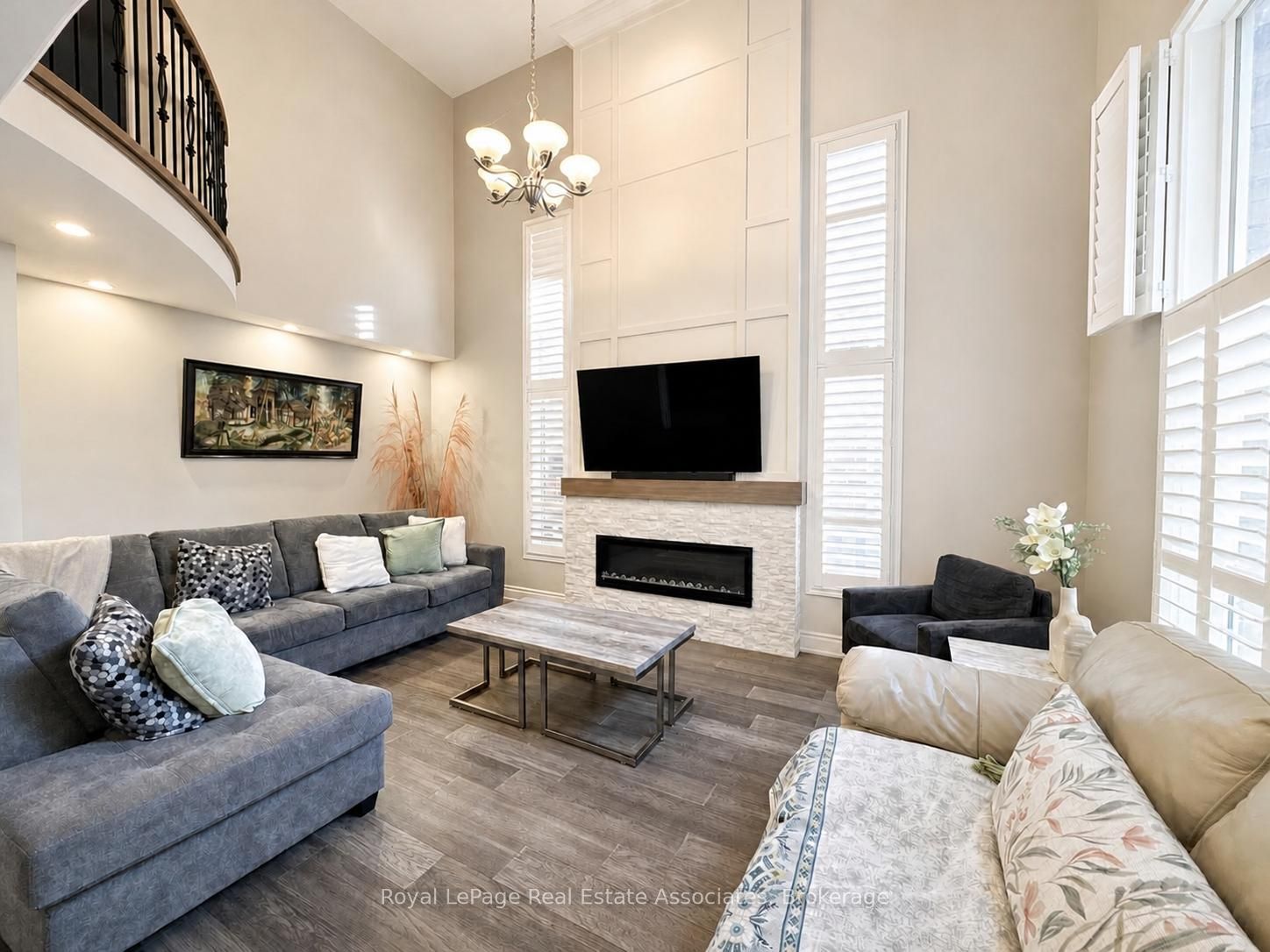1056 Woodward Avenue, Milton, ON L9T 5P4 photo 3