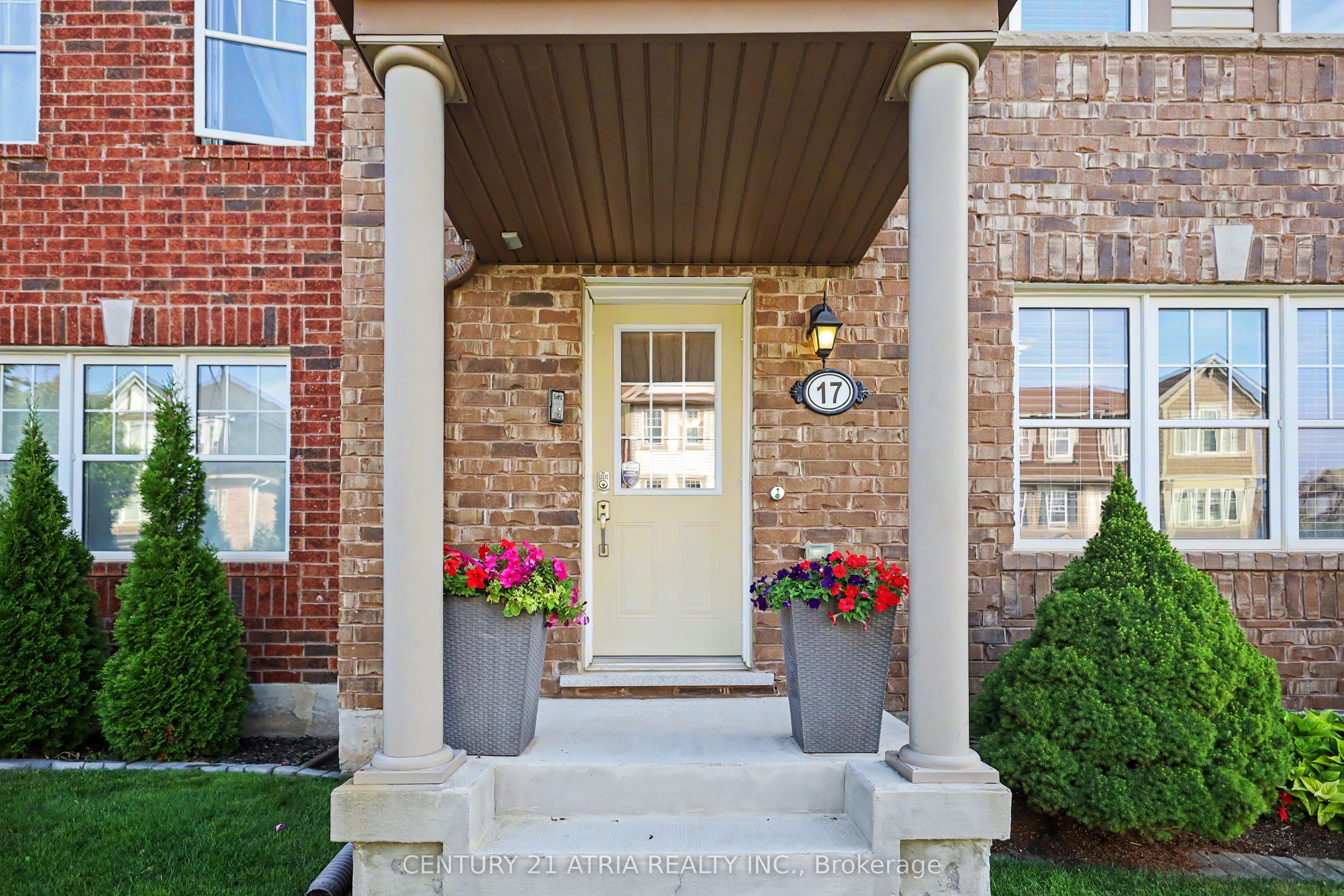 17 Crossbill Road, Brampton, ON L7A 3Z5 photo 3