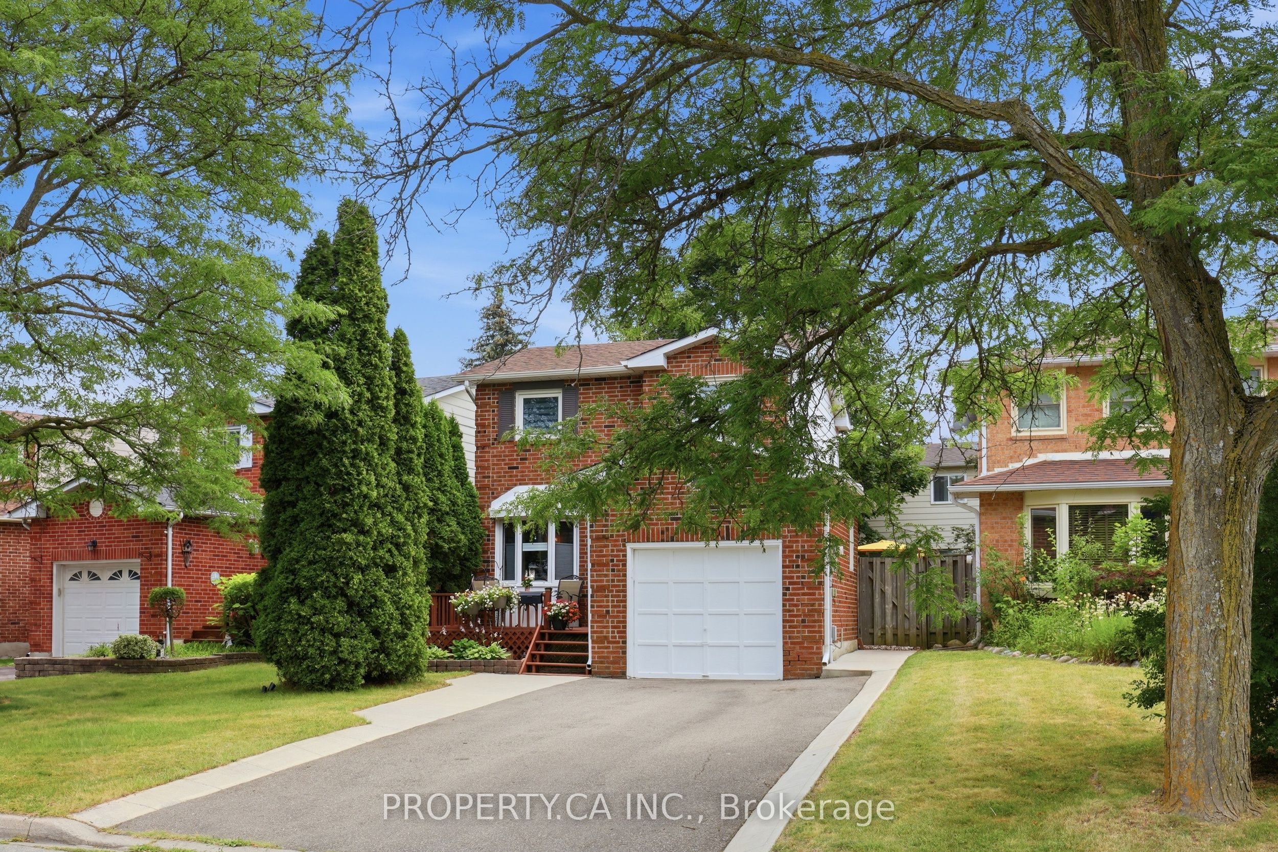 35 Lakecrest Trail, Brampton, ON L6Z 1S3 photo 3