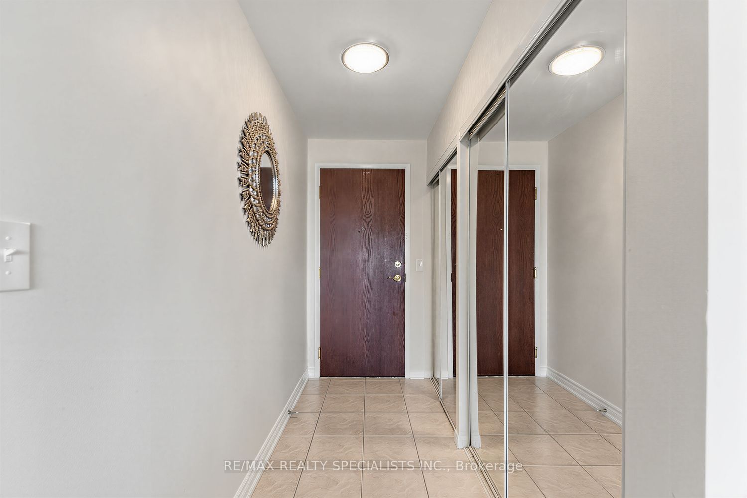 2585 Erin Centre Boulevard 1005, Mississauga, ON L5M 6Z7 photo 3