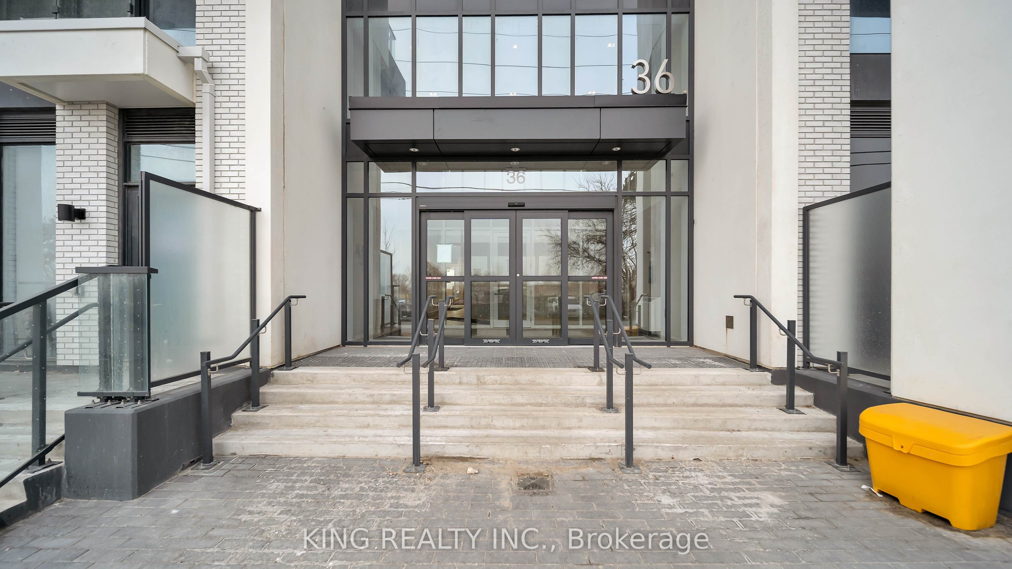 36 Zorra Street 515, Toronto, ON M8Z 0G5 photo 3