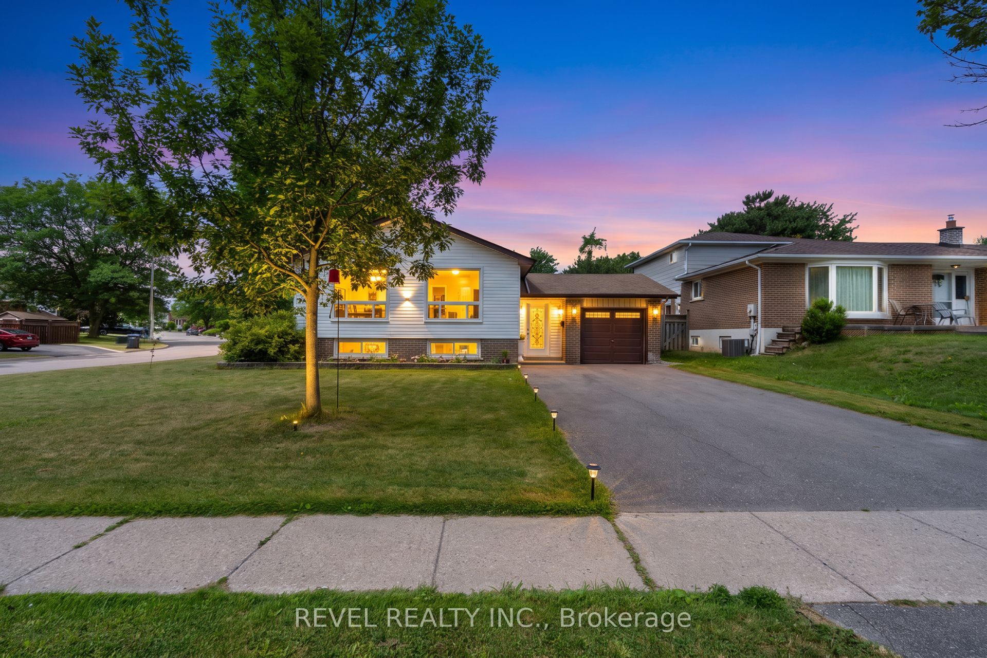 383 Bartley Bull Parkway, Brampton, ON L6W 2M1