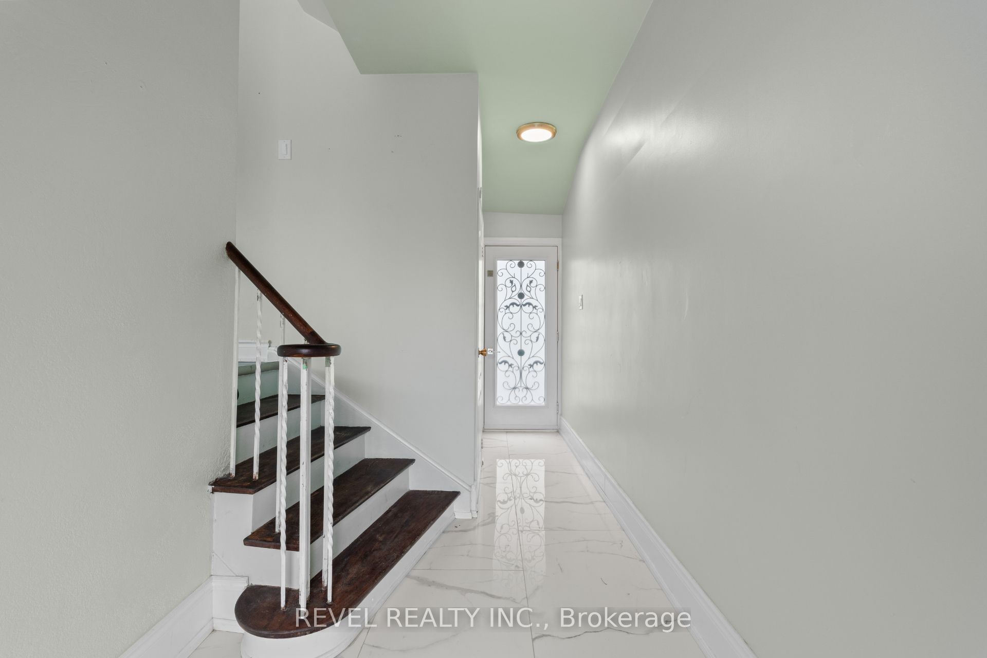 383 Bartley Bull Parkway, Brampton, ON L6W 2M1 photo 3