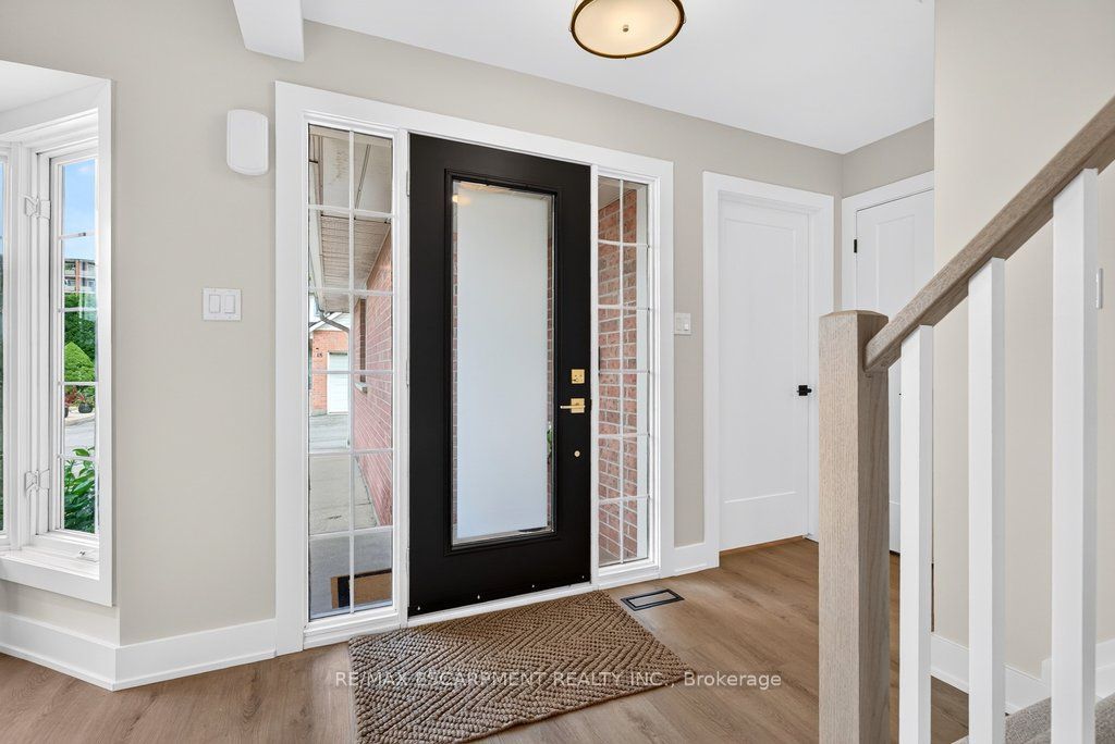 2435 Woodward Avenue 5, Burlington, ON L7R 1V2 photo 4