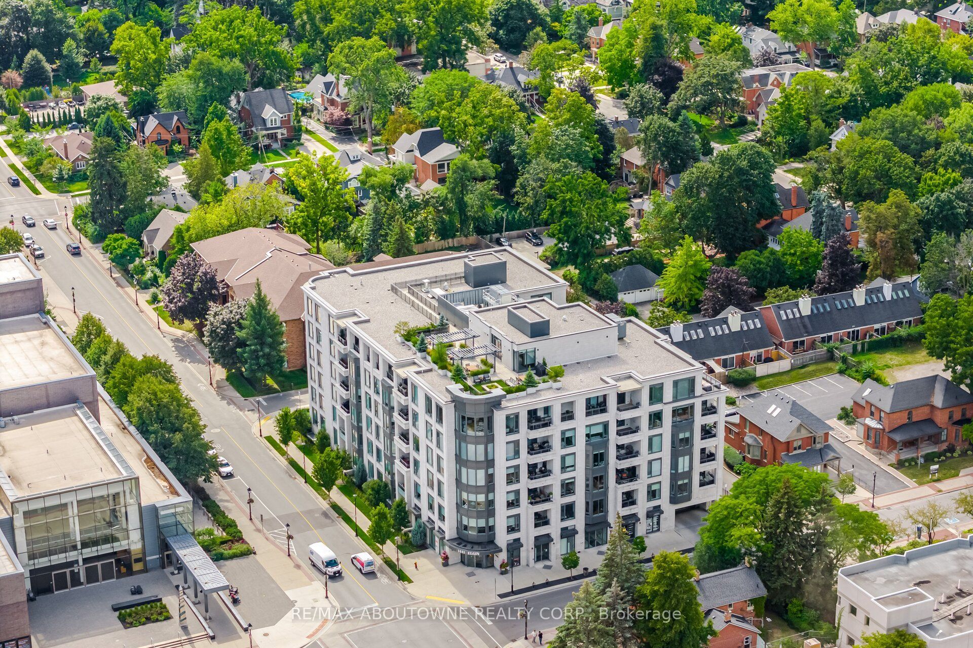 1441 ELGIN Street 106, Burlington, ON L7S 1E6 photo 2