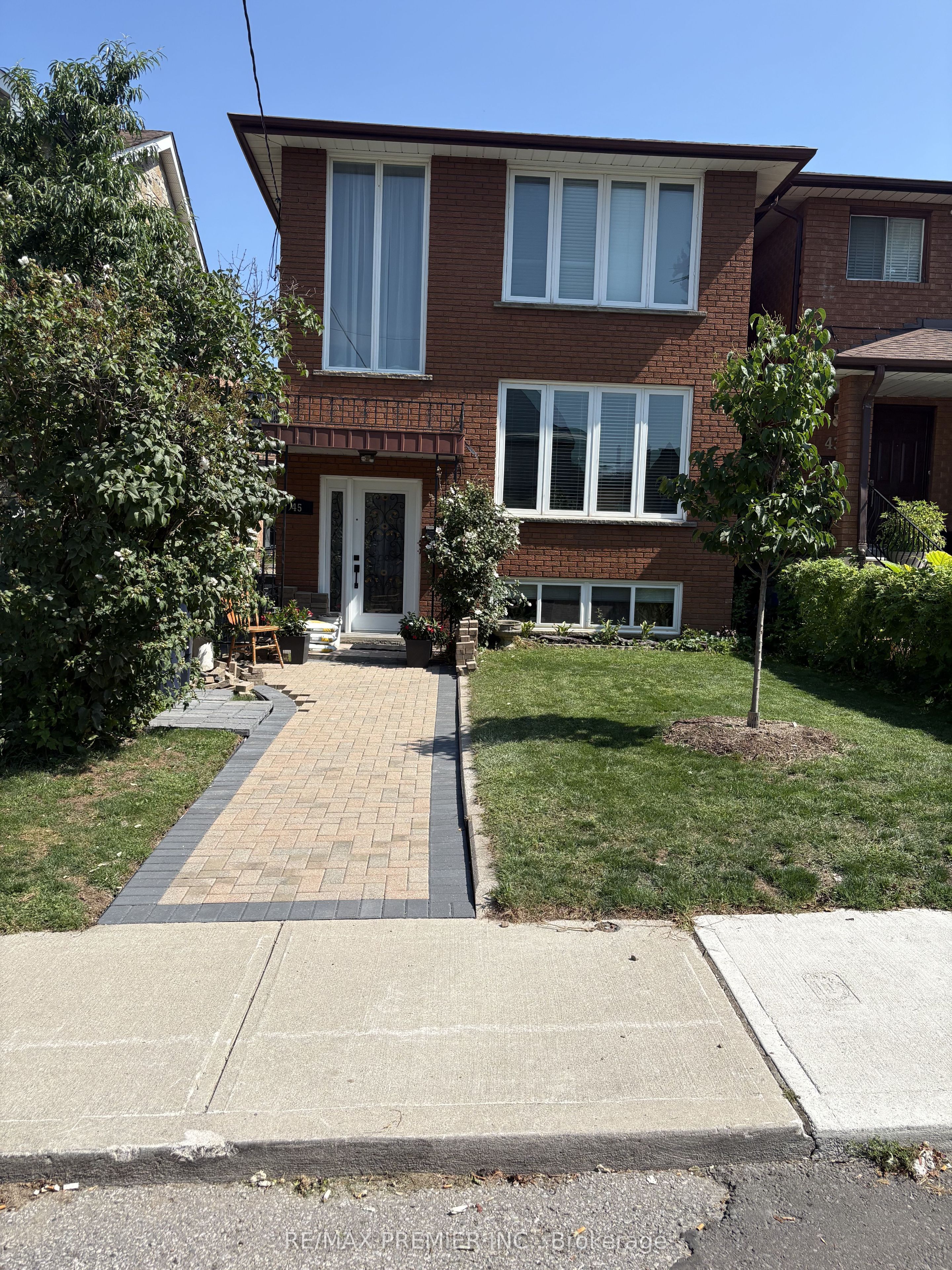 45 Lapp Street, Toronto, ON M6N 3W5