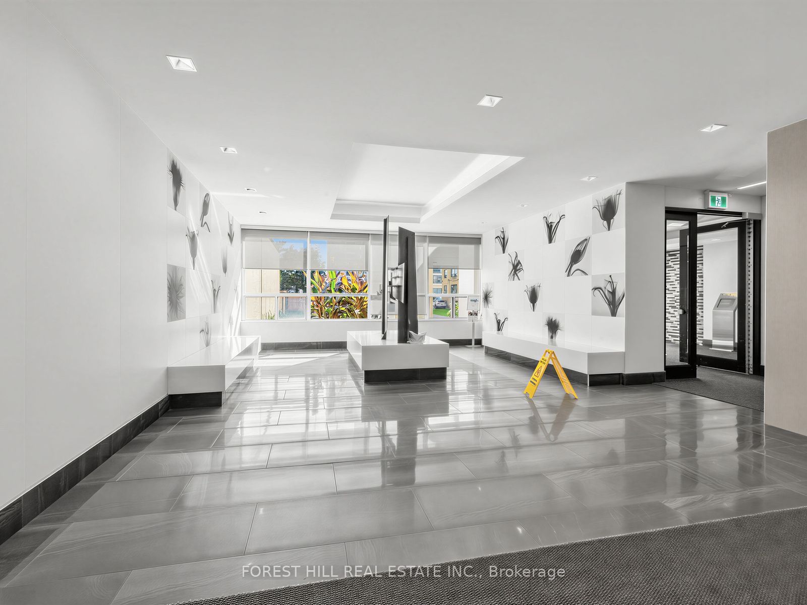 145 Marlee Avenue 1112, Toronto, ON M6B 3H3 photo 3