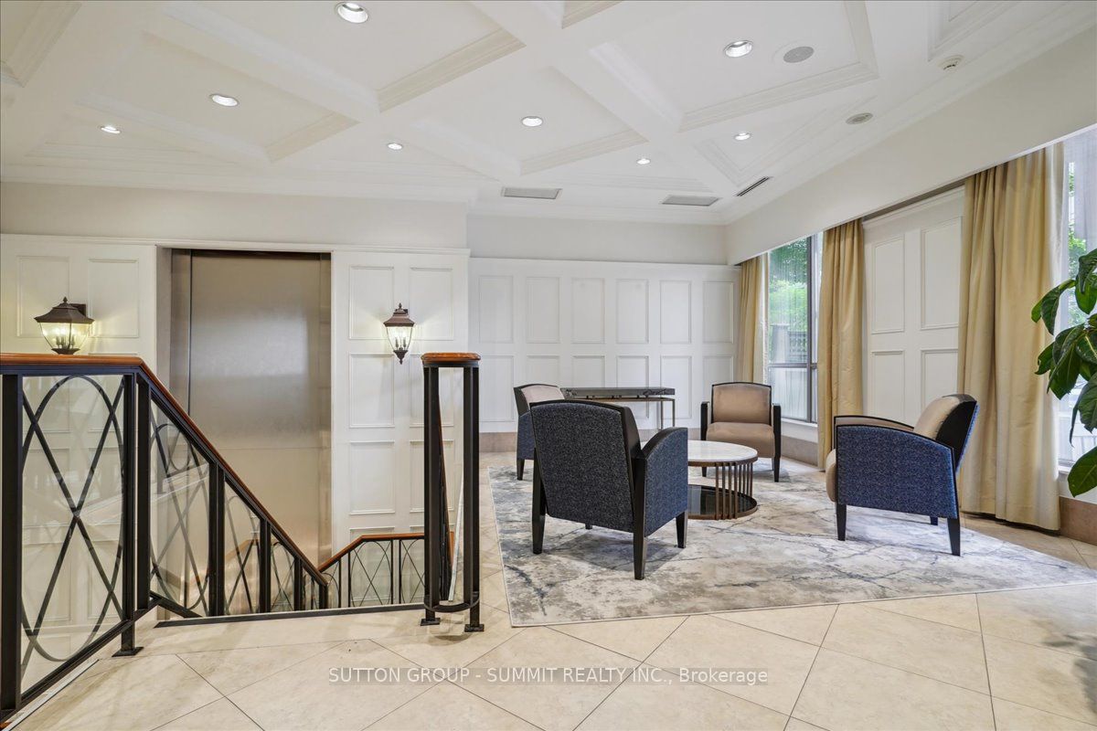 5229 Dundas Street W 511, Toronto, ON M9B 6L9 photo 5