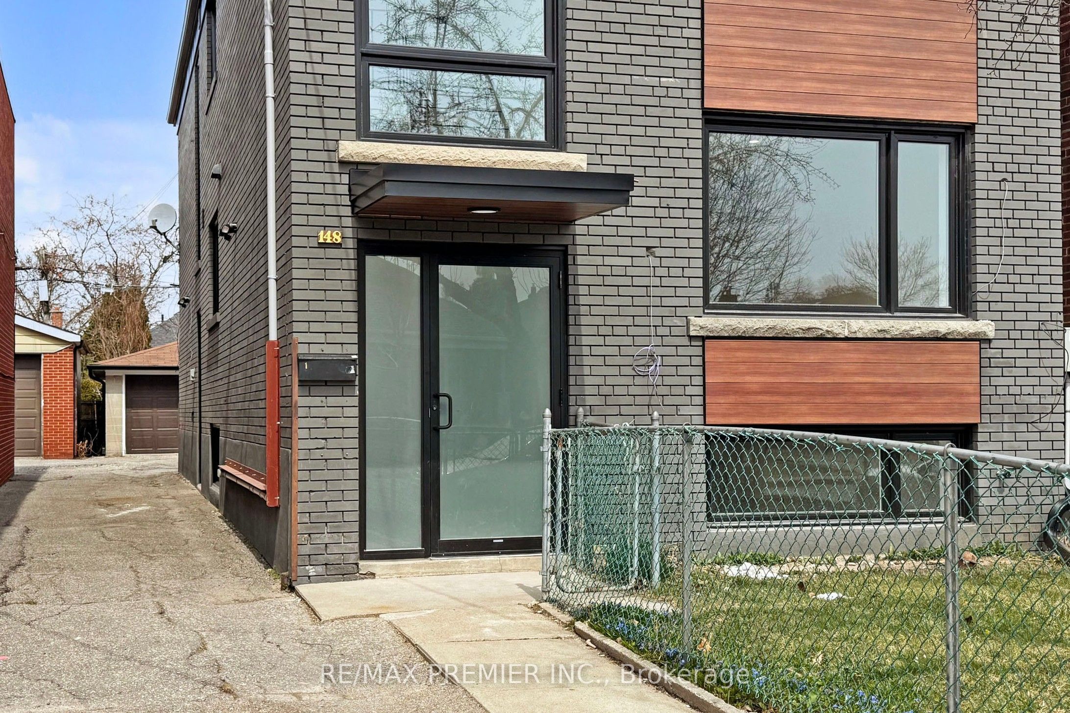 148 Lambton Avenue 1, Toronto, ON M6N 2S9