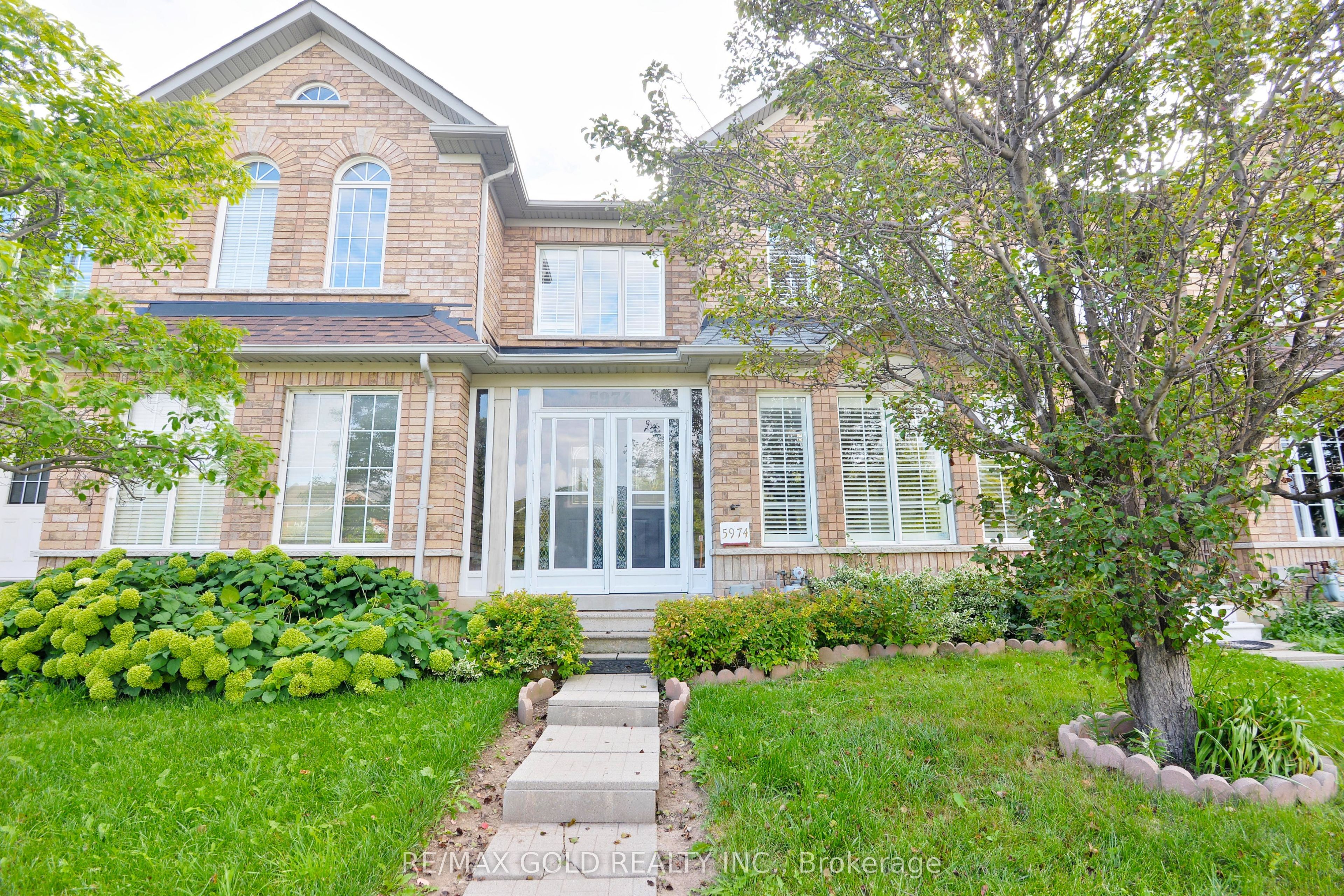 5974 Tenth Line, Mississauga, ON L5M 6S9