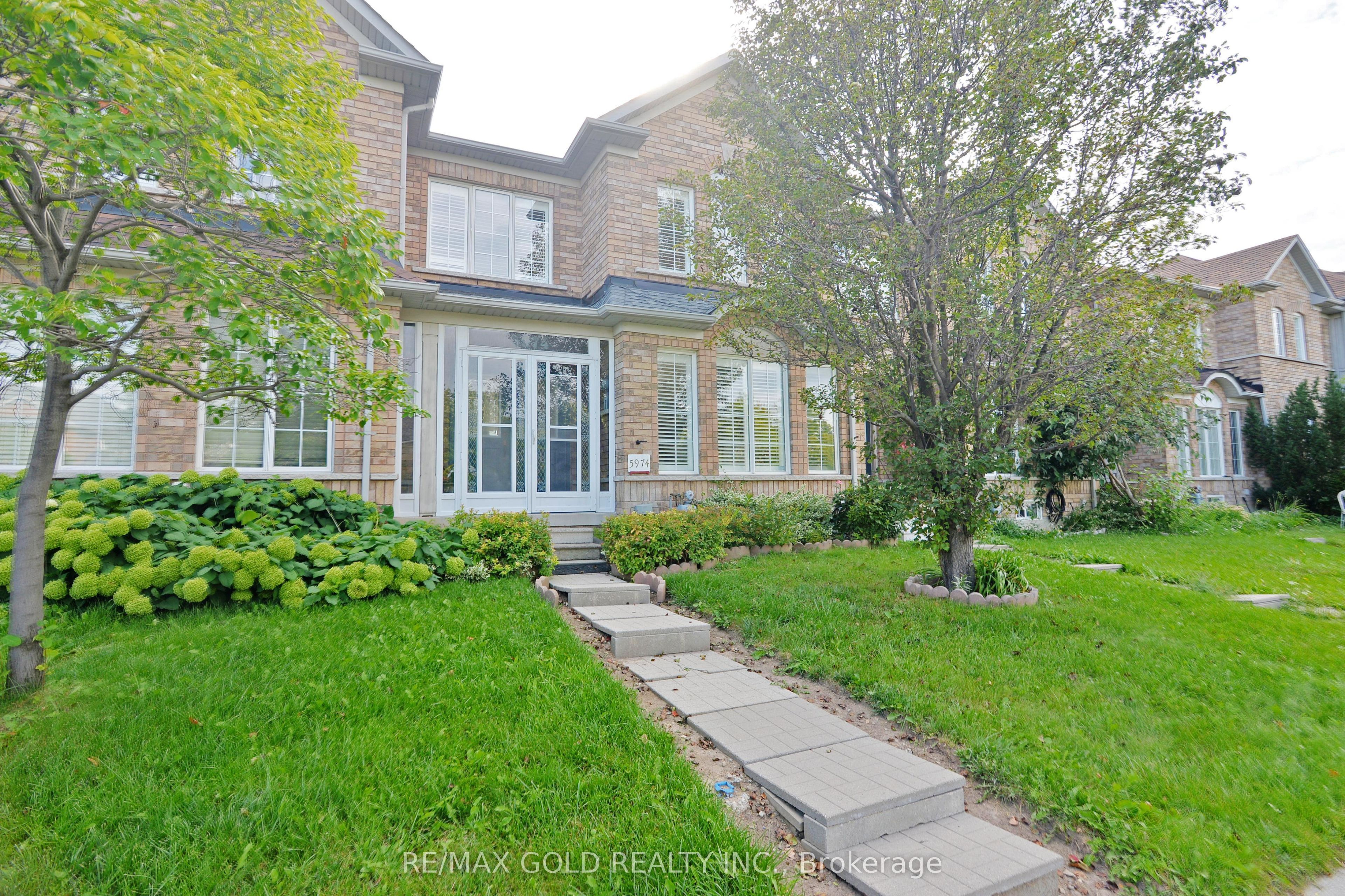5974 Tenth Line, Mississauga, ON L5M 6S9 photo 2