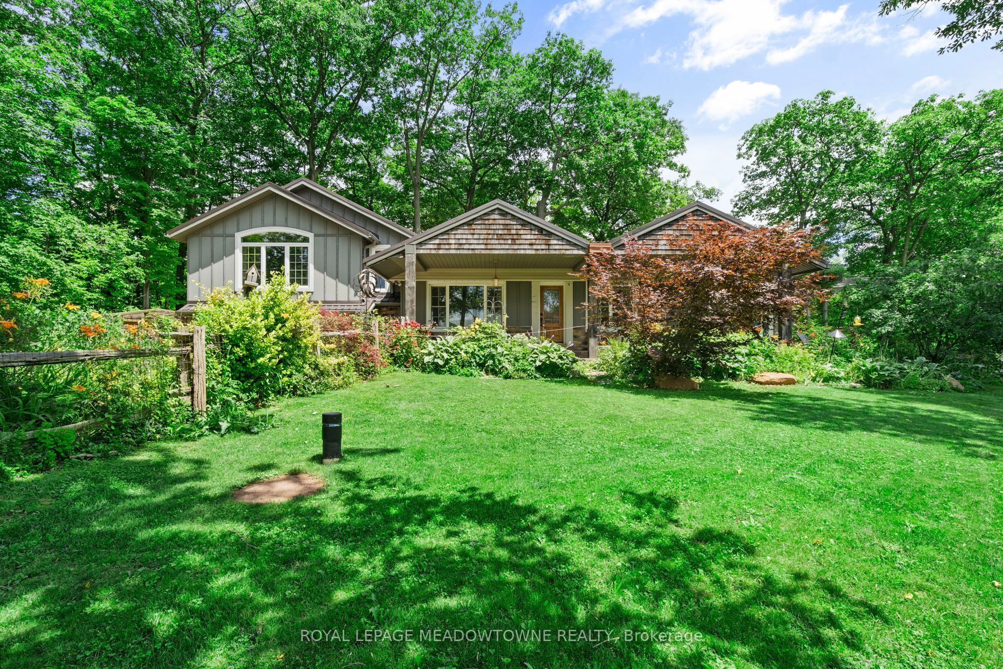 10621 Third Line, Halton Hills, ON L9T 2X9 photo 3