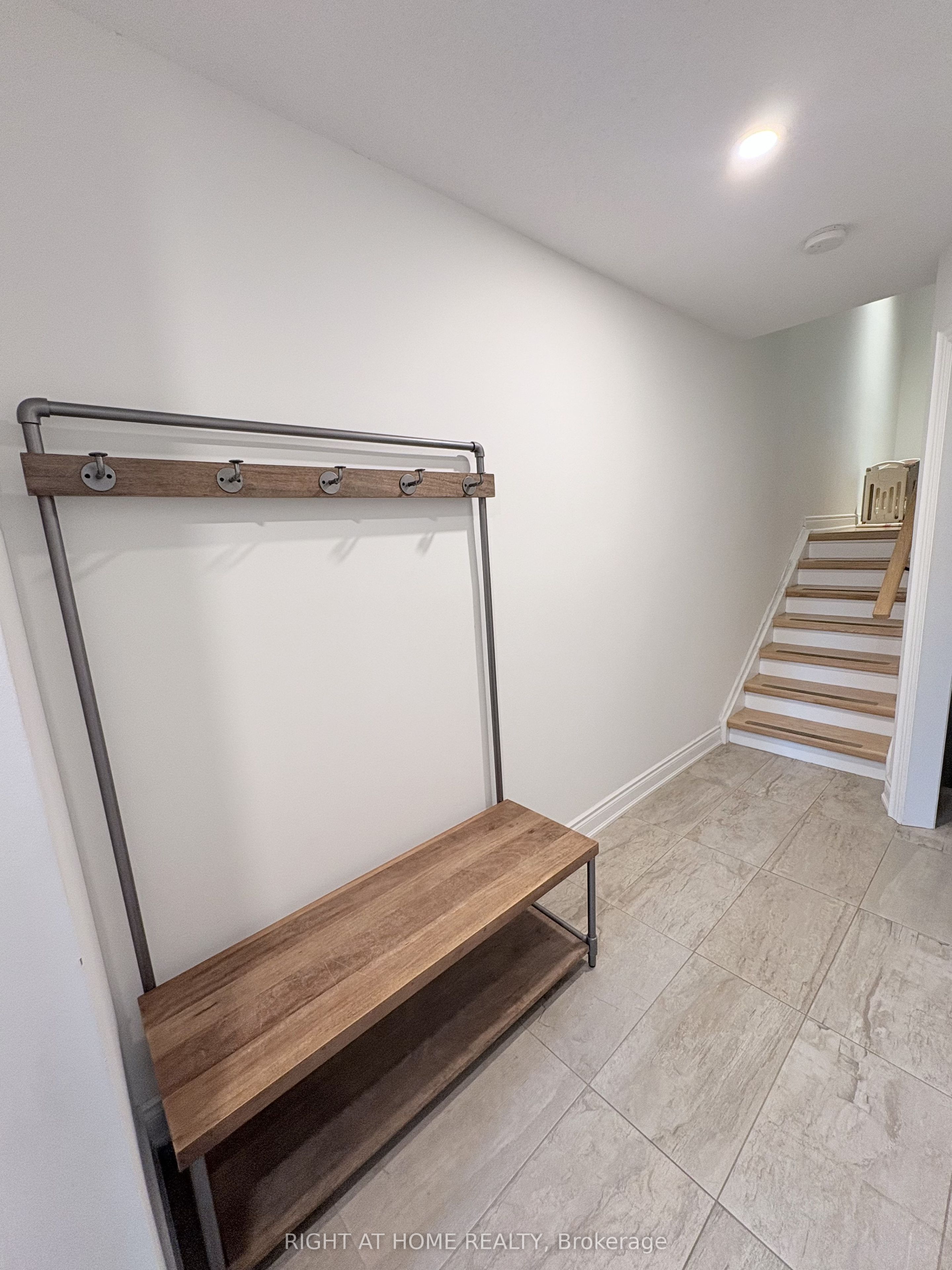 2 Stornwood Court, Brampton, ON L6W 4H4 photo 4