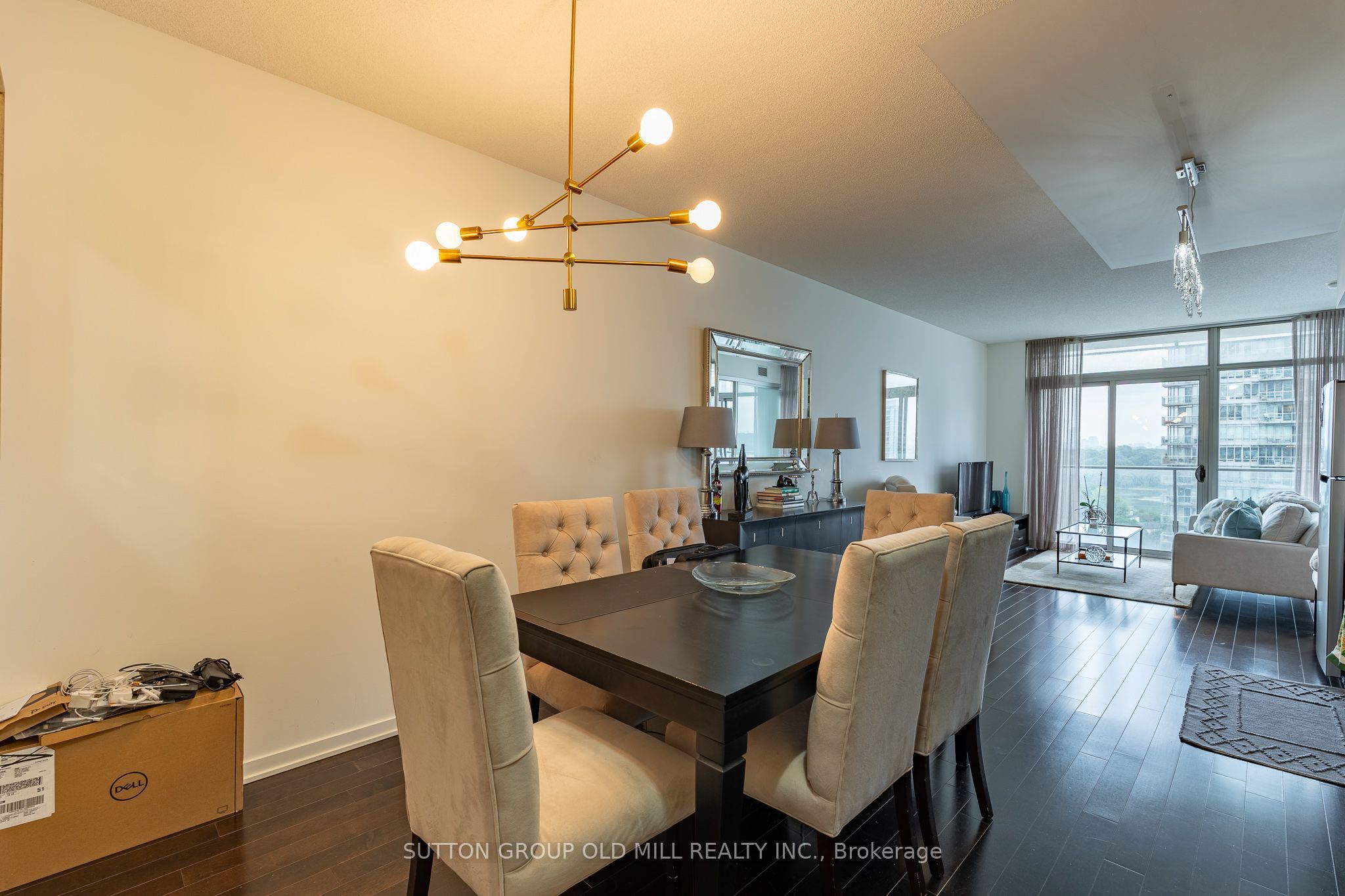 103 The Queensway Avenue 1216, Toronto, ON M6S 5B3 photo 4