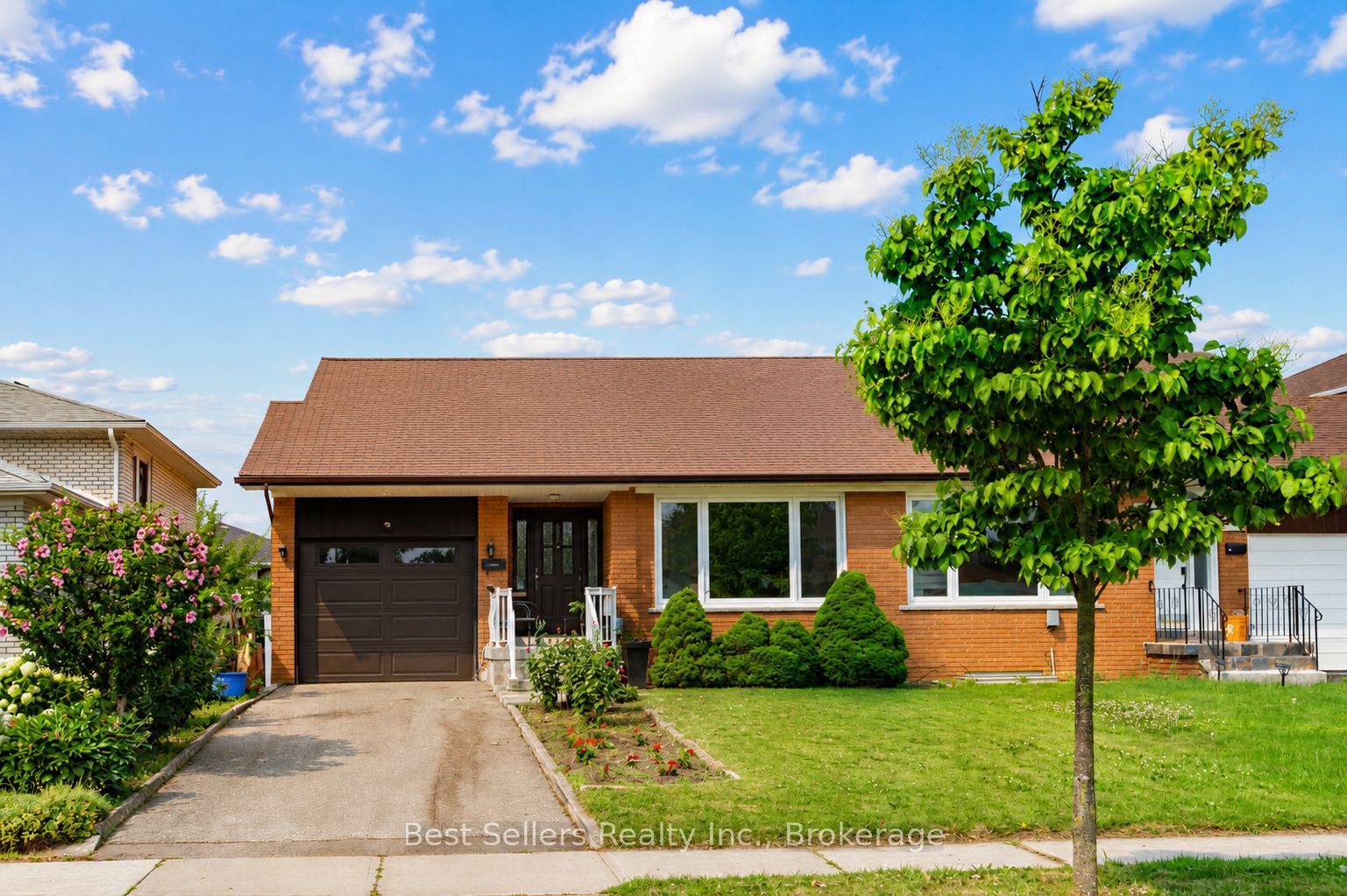 3272 Marlene Court, Mississauga, ON L4X 2N5 photo 3