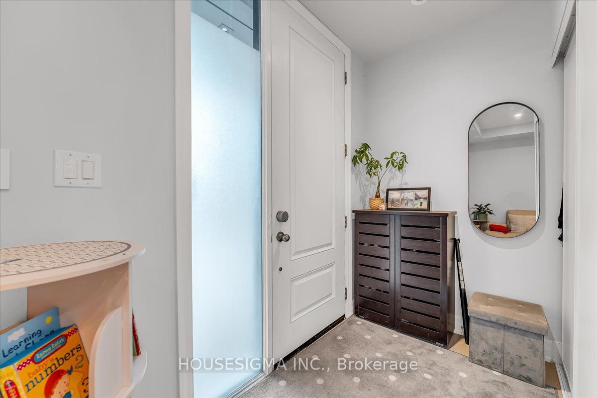 1190 Cawthra Road 606, Mississauga, ON L5G 0A5 photo 5