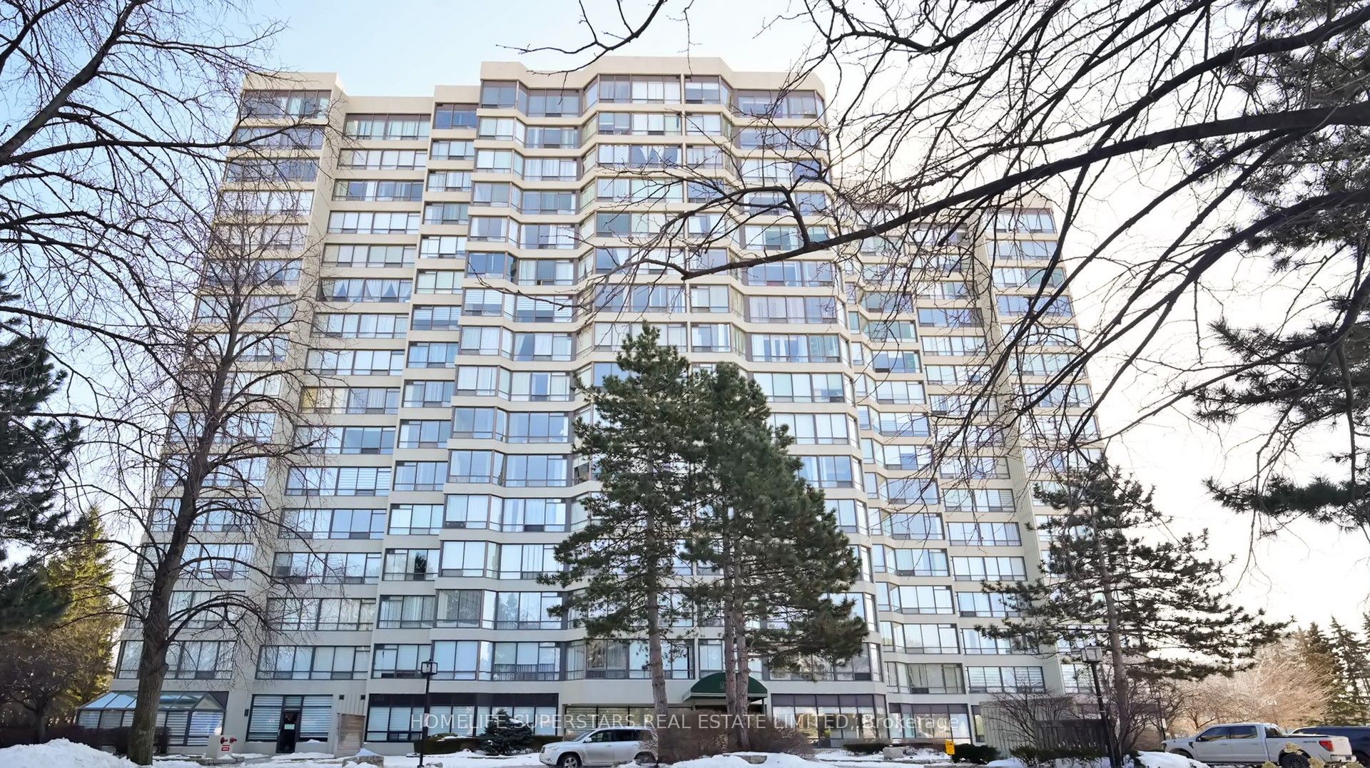 26 Hanover Road 301, Brampton, ON L6S 4T2 photo 2