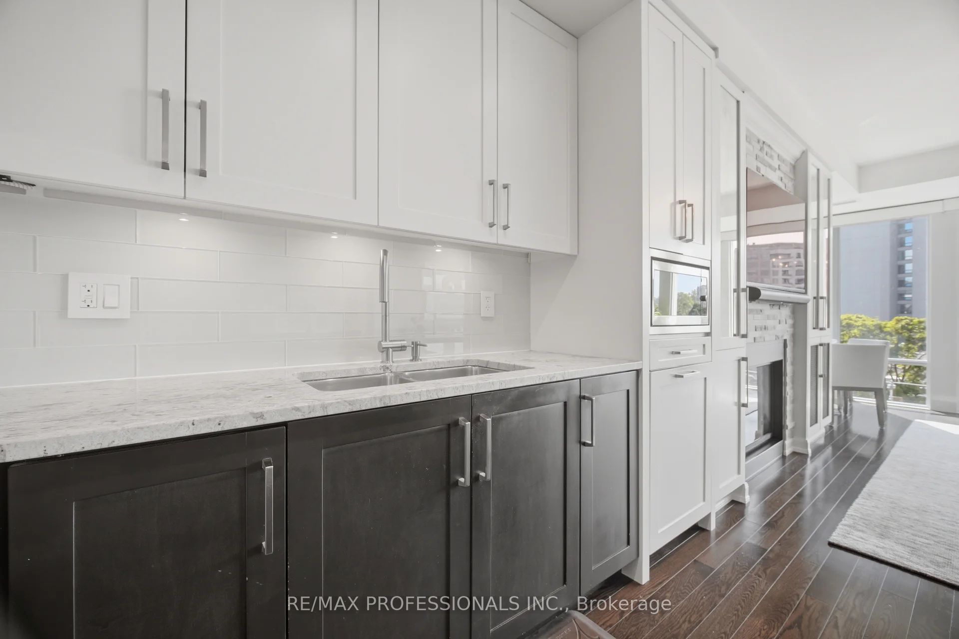 30 Old Mill Road 512, Toronto, ON M8X 0A5 photo 5