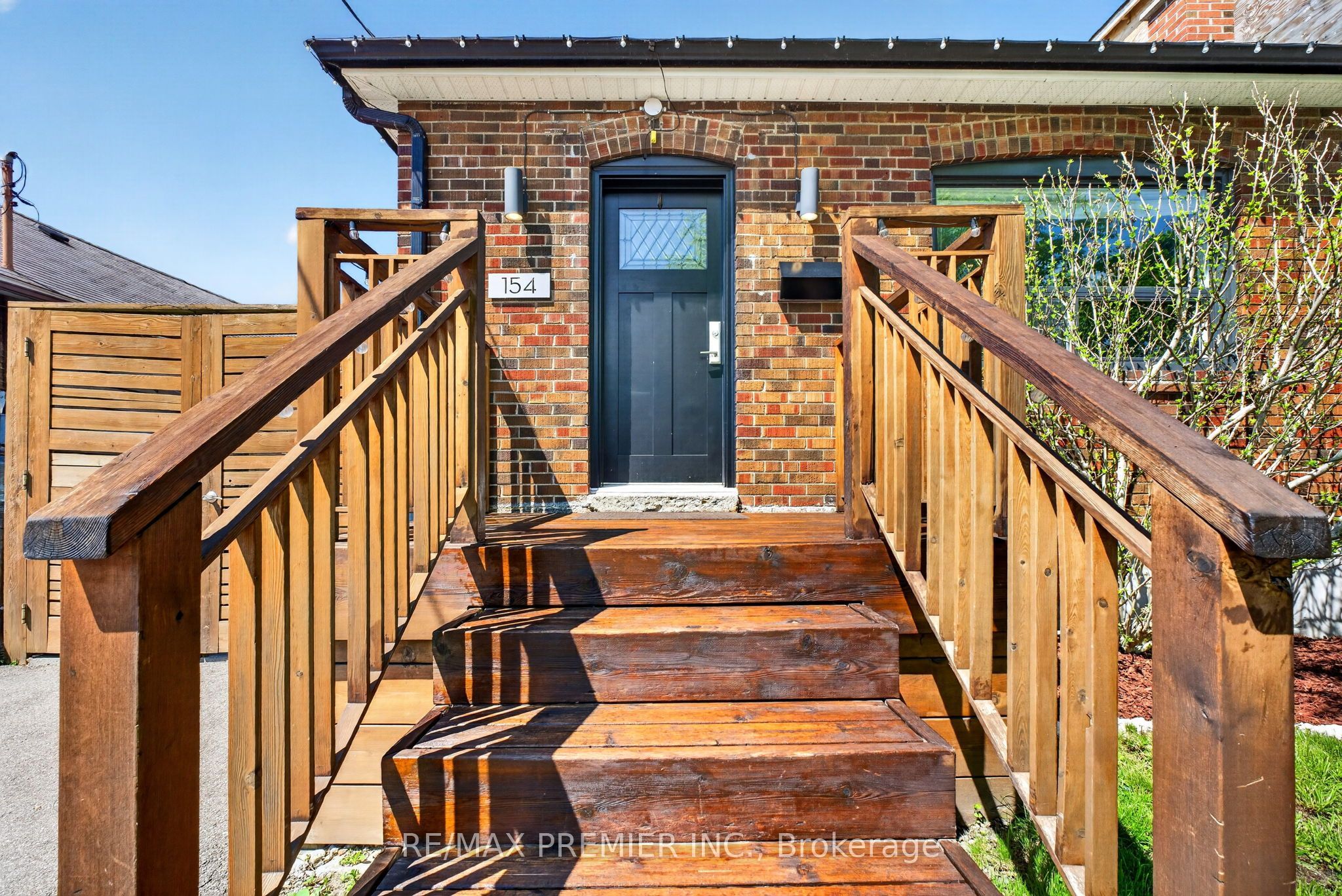 154 Fifth Street, Toronto, ON M8V 2C7 photo 4