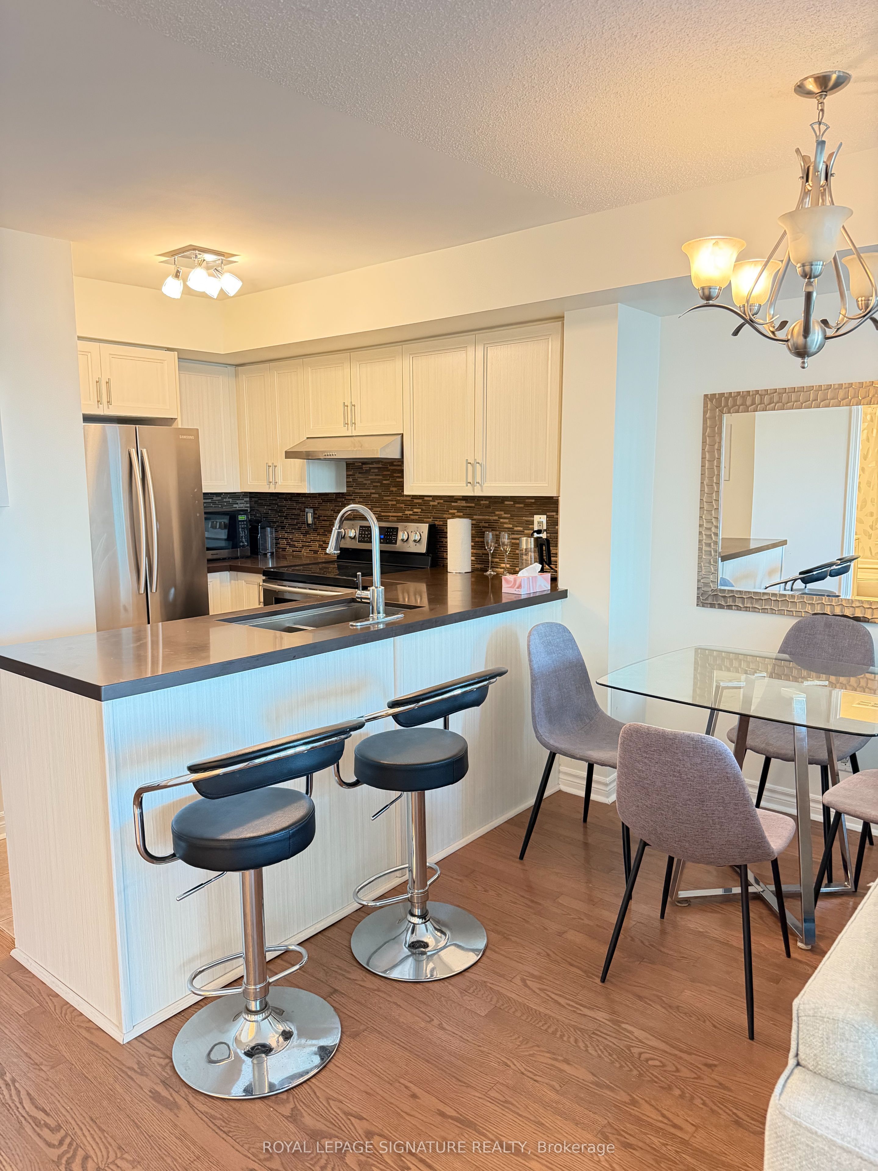 1 Elm Drive 1203, Mississauga, ON L5B 3C2 photo 4