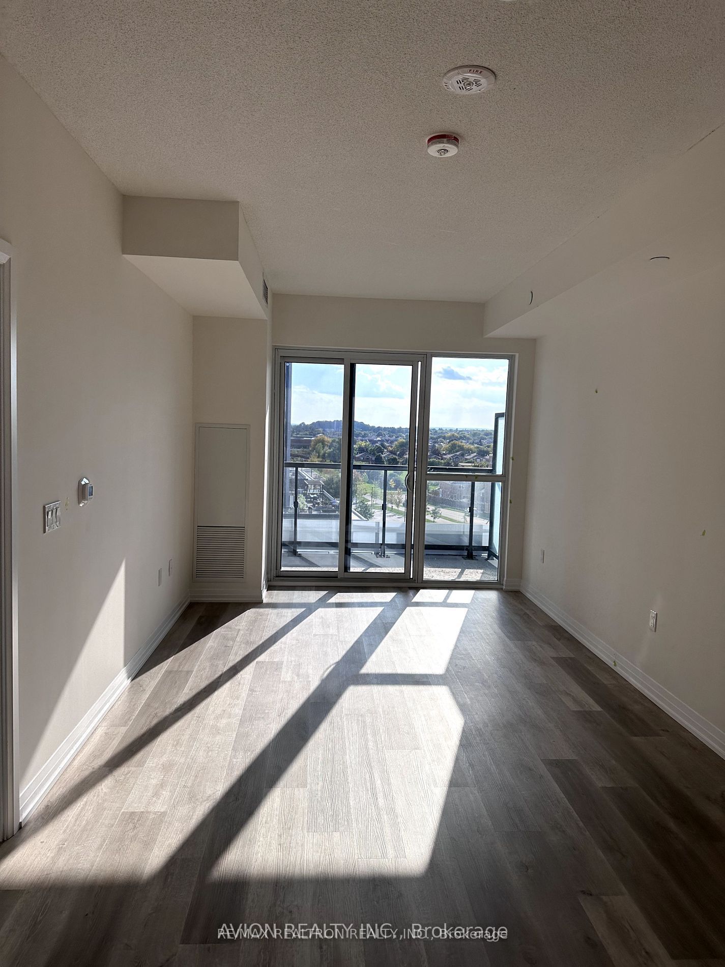 15 Watergarden Drive 515, Mississauga, ON L5R 0G8 photo 3