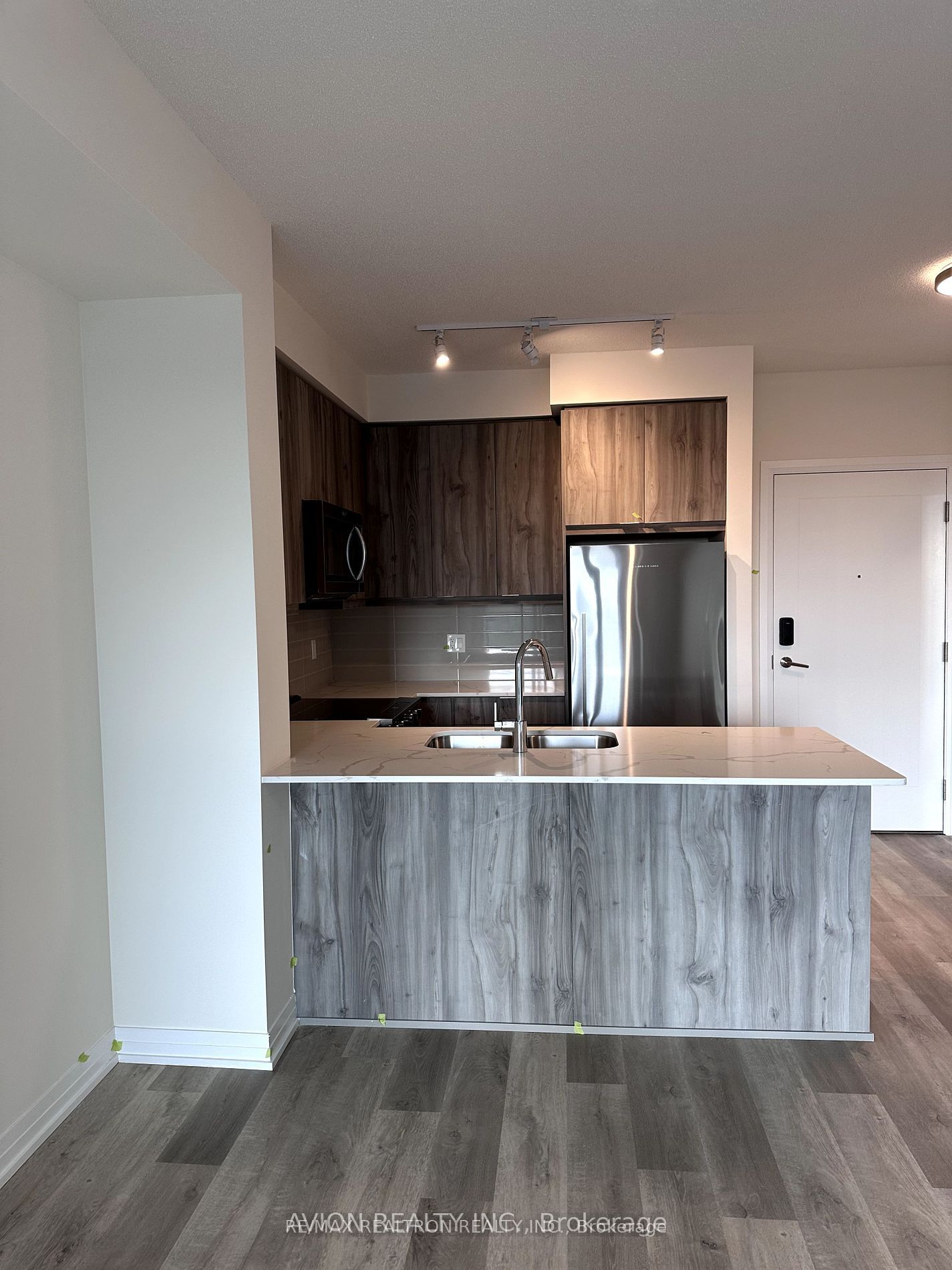 15 Watergarden Drive 515, Mississauga, ON L5R 0G8 photo 5