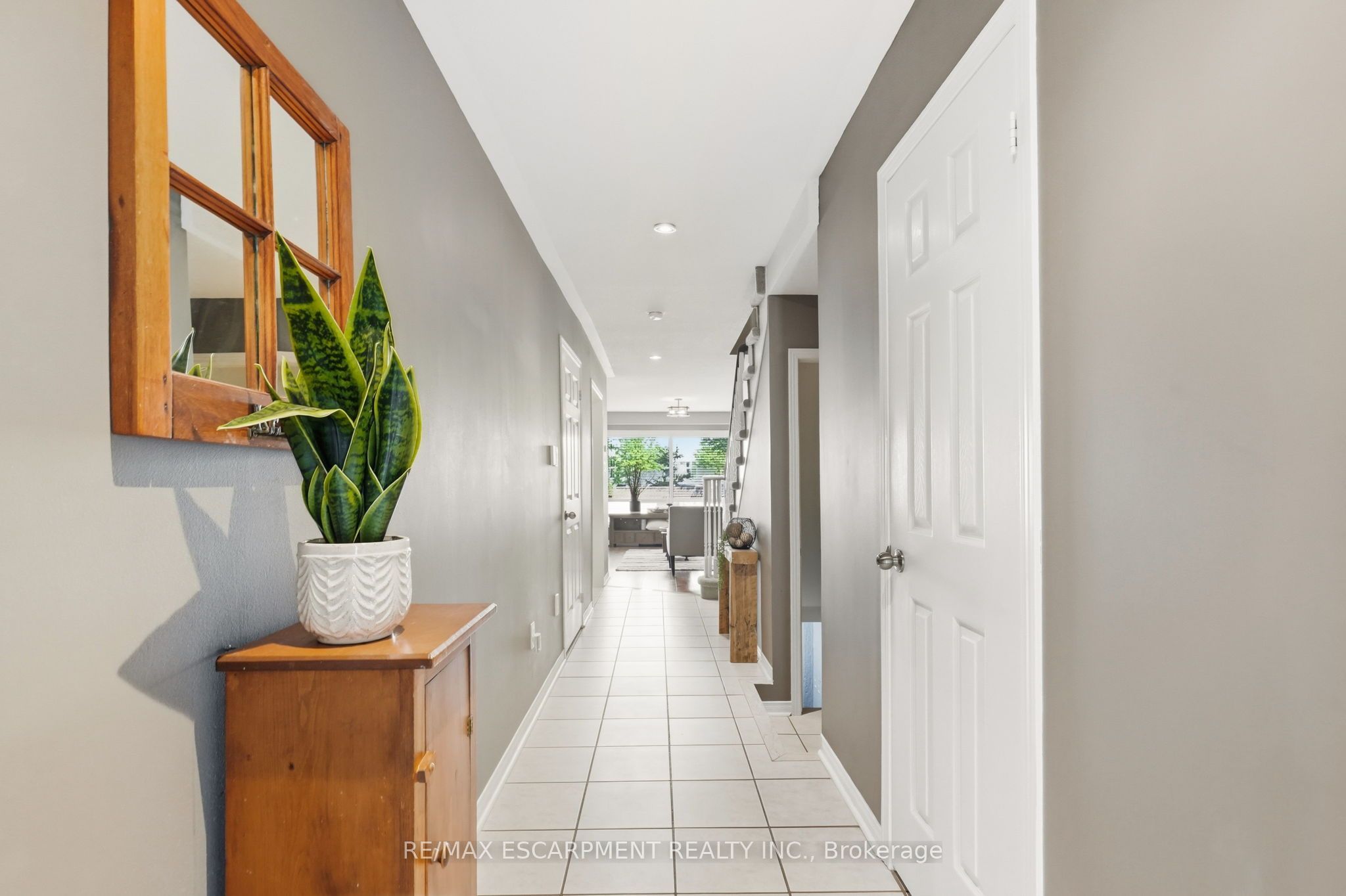 5213 Thornburn Drive, Burlington, ON L7L 6R4 photo 4