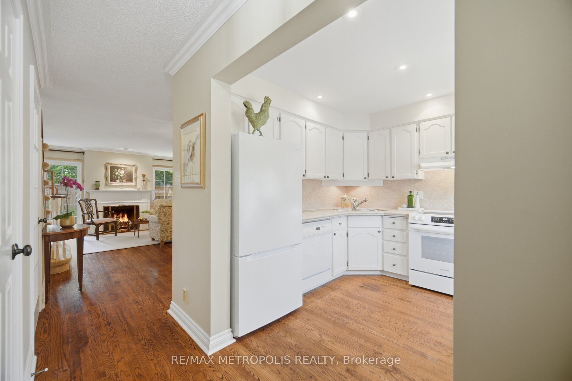 2390 Woodward Avenue 8, Burlington, ON L7R 1T9 photo 4