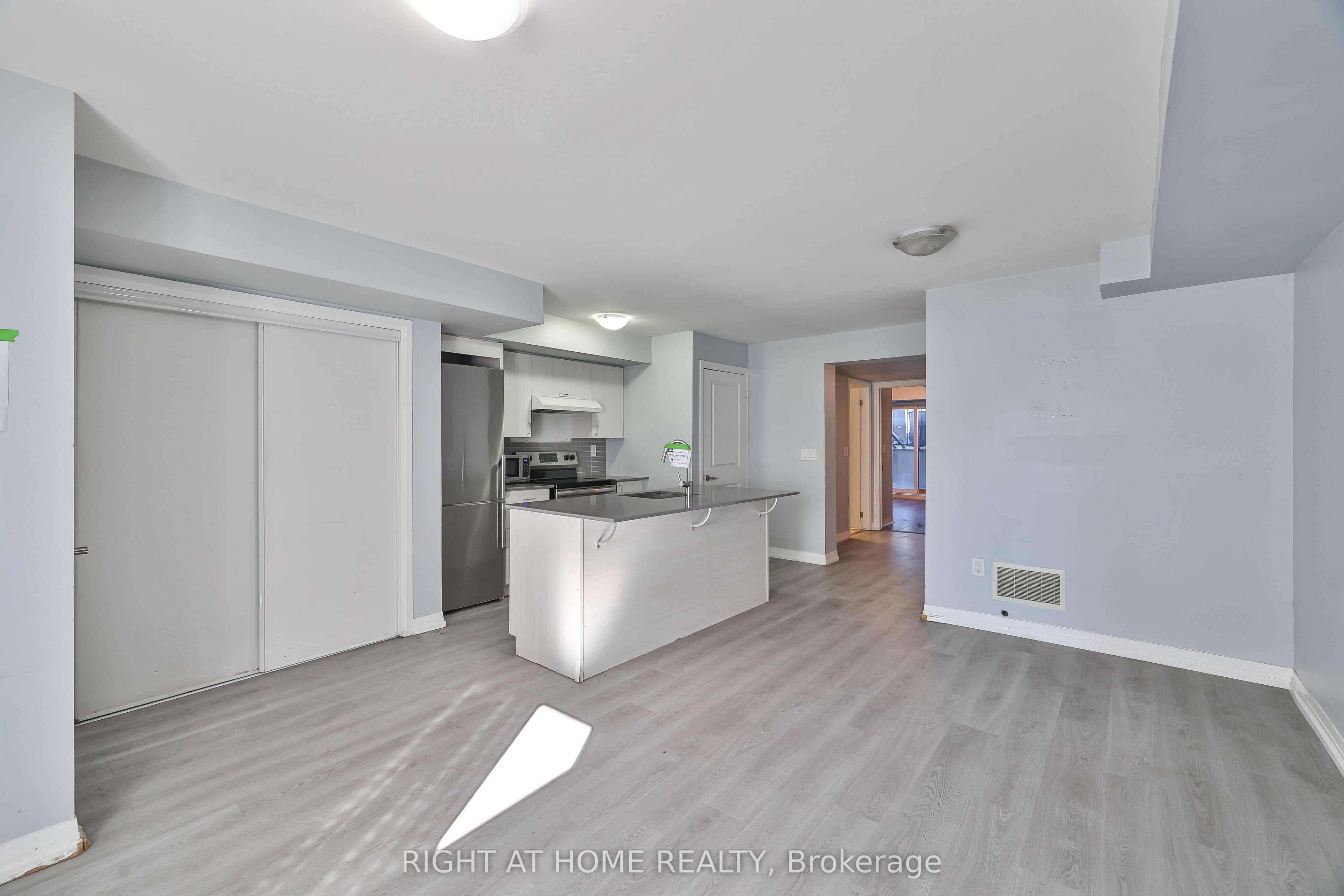 155 William Duncan Road 5, Toronto, ON M3K 0B9 photo 5