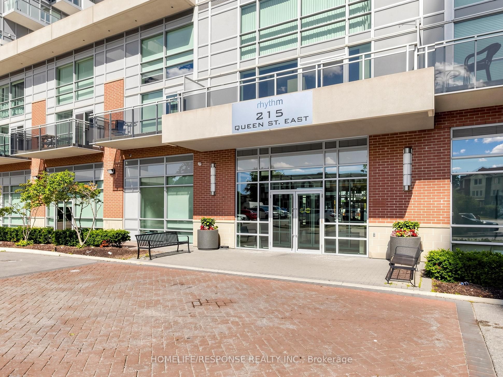 215 QUEEN Street E 225, Brampton, ON L6W 0A9 photo 3