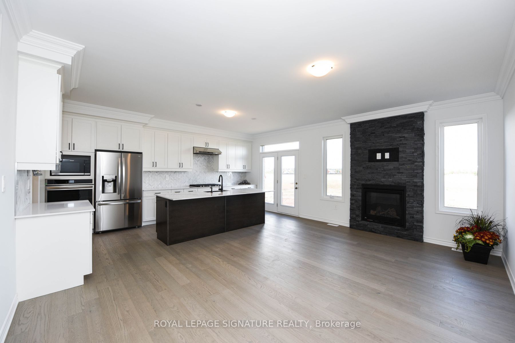 1579 Severn Drive, Milton, ON L9E 1X8 photo 3