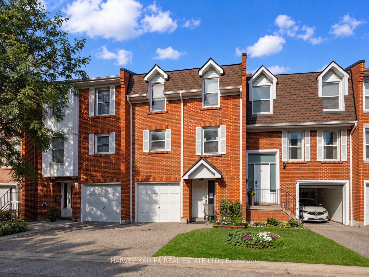 333 Meadows Boulevard #77, Mississauga, ON L4Z 1G9 photo 2